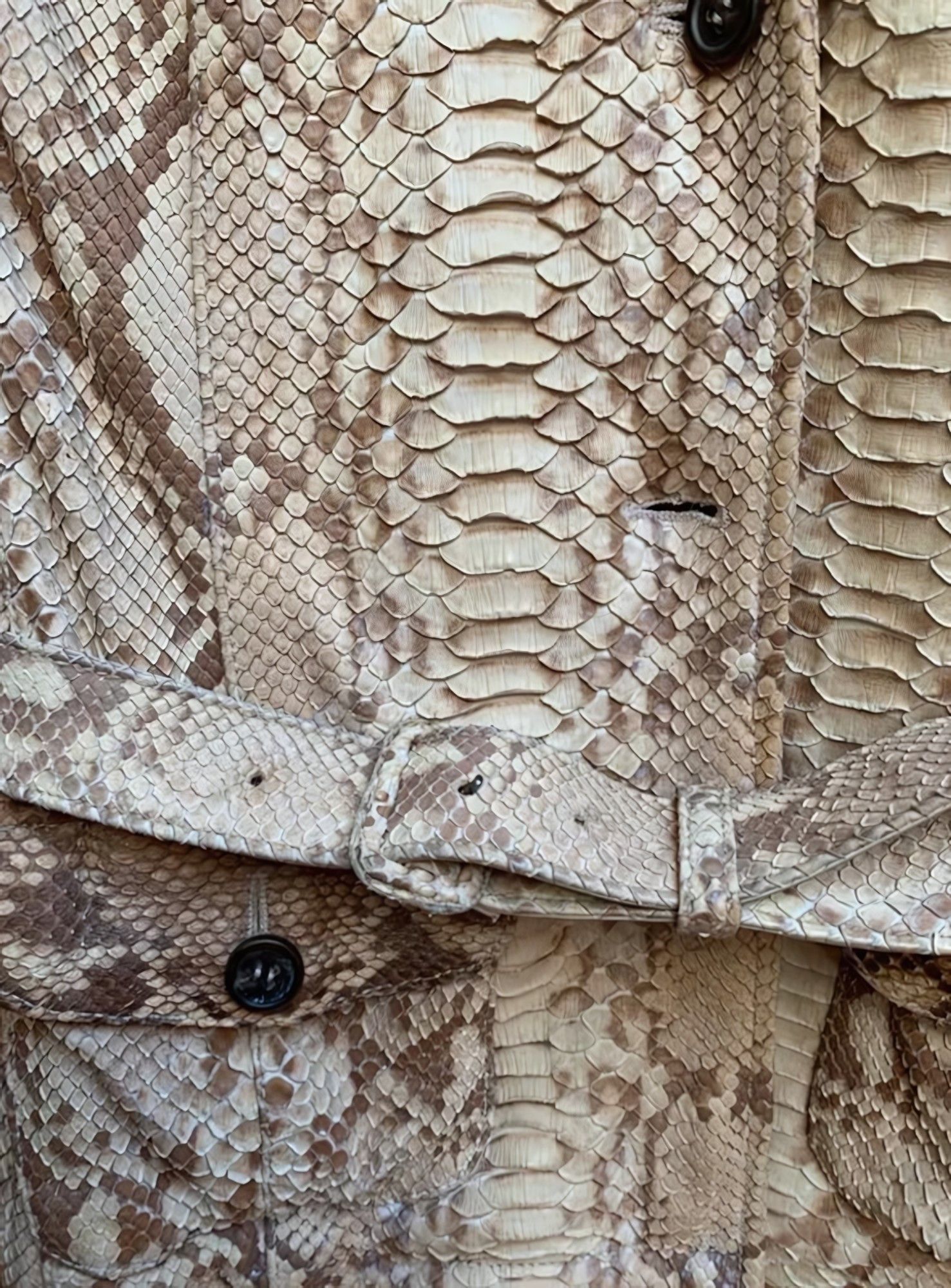Prada S/S 2004 REAL PYTHON SKIN LEATHER SHORT BELTED JACKET Size L / US 10 / IT 46 - 7 Thumbnail