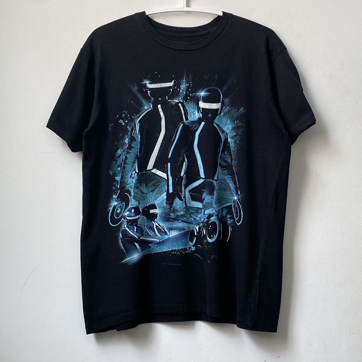 Band Tees Daft Punk • Tron Legacy T-Shirt Size US M / EU 48-50 / 2 - 1 Thumbnail