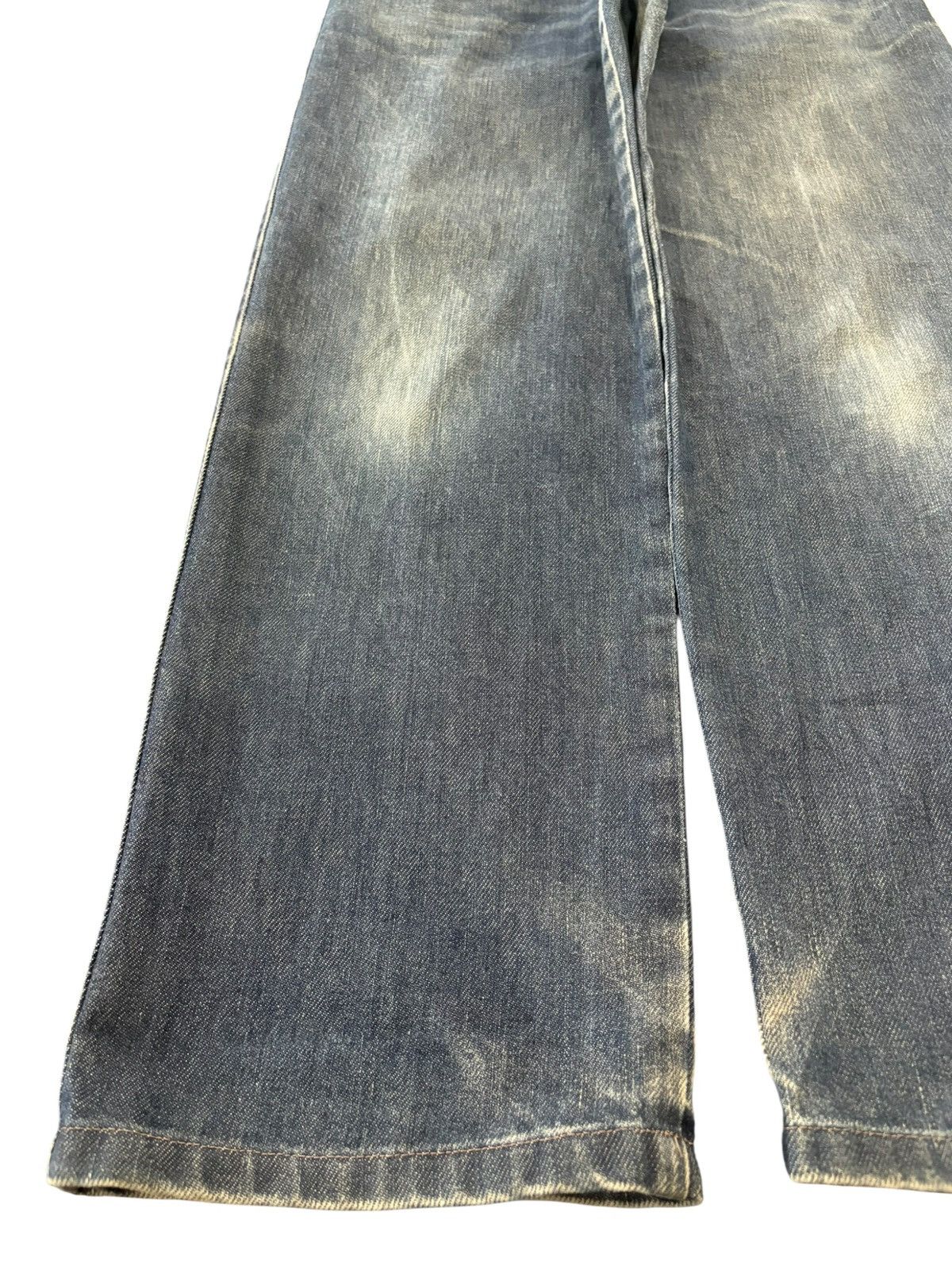Neil Barrett Vintage Italy Neil Barrett Blue Wash Loose Jeans Size 30" / US 8 / IT 44 - 6 Thumbnail