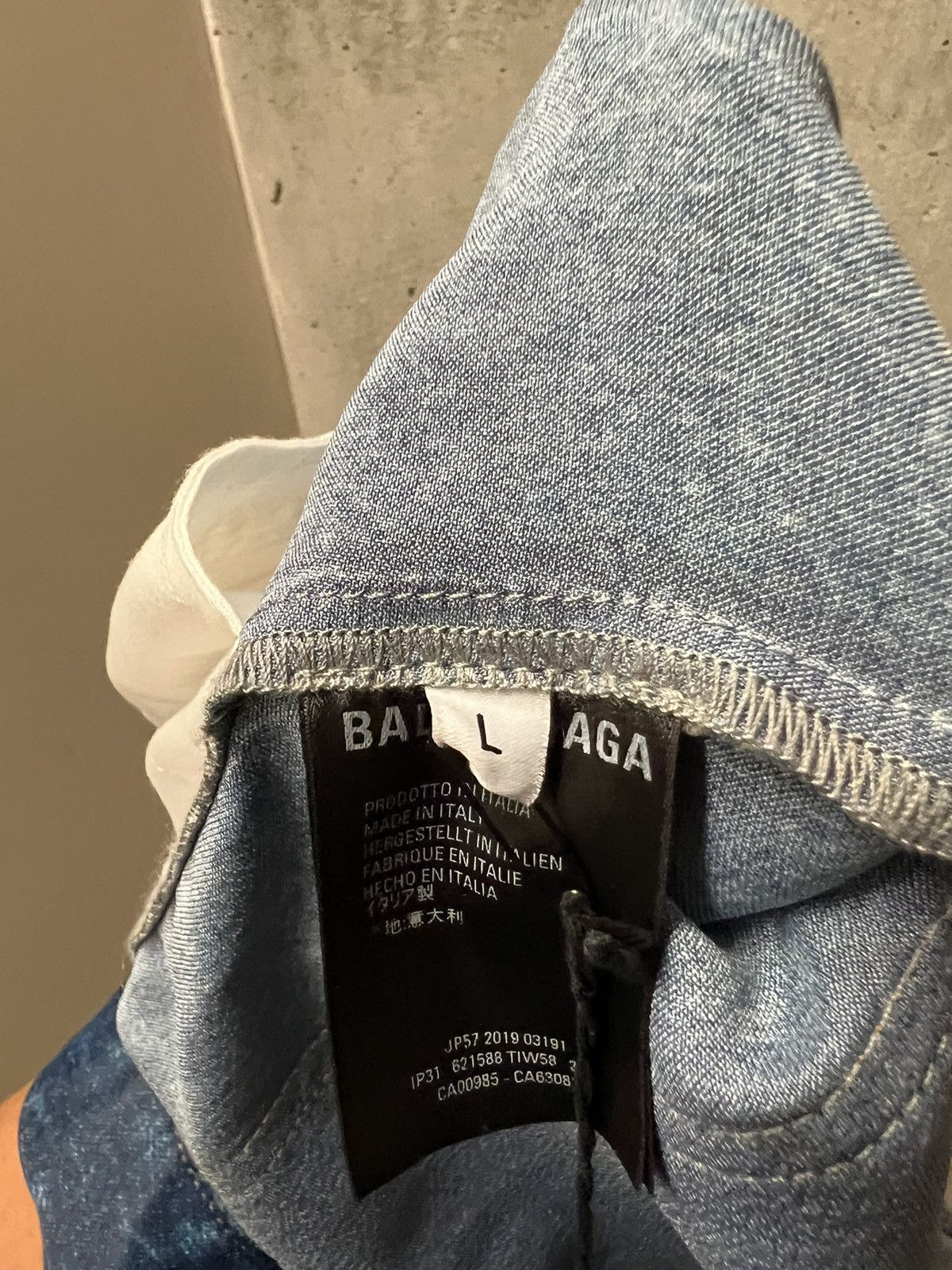 Balenciaga Balenciaga SS19 Baggy Satin Trompe L’oeil “Jeans” Size US 33 - 4 Thumbnail