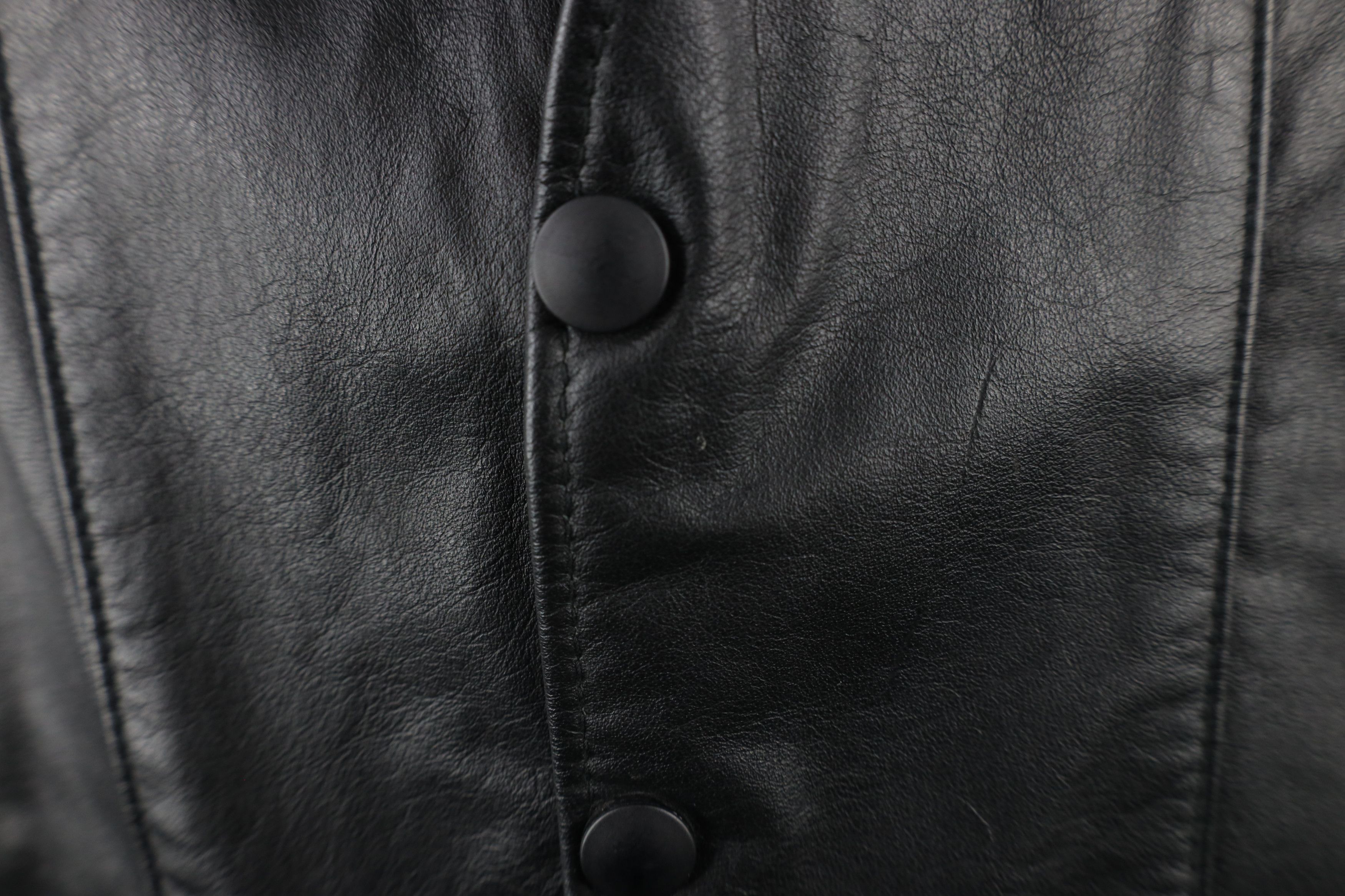 Vintage Vintage 70s Streetwear Leather Button Vest Jacket Black USA Size US L / EU 52-54 / 3 - 5 Thumbnail
