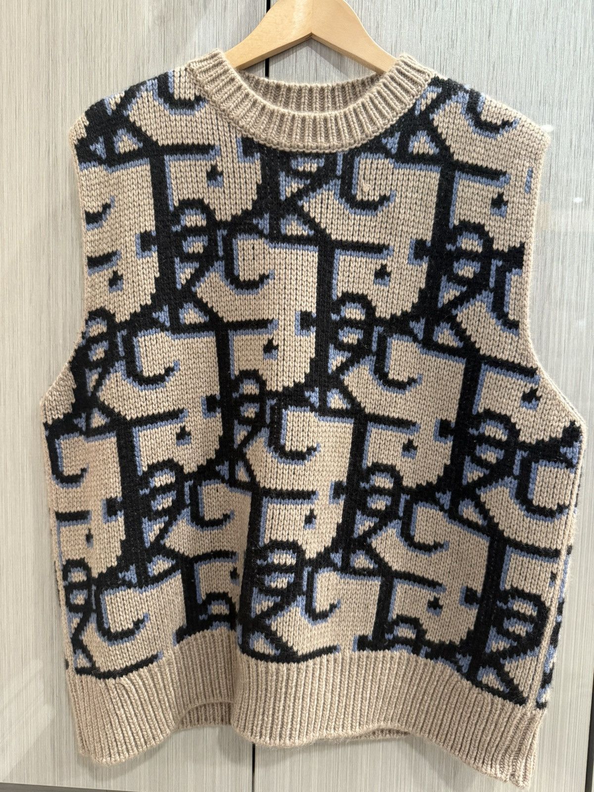 Dior × Travis Scott Dior Travis Scott Oblique Knit Vest Size US L / EU 52-54 / 3 - 1 Thumbnail
