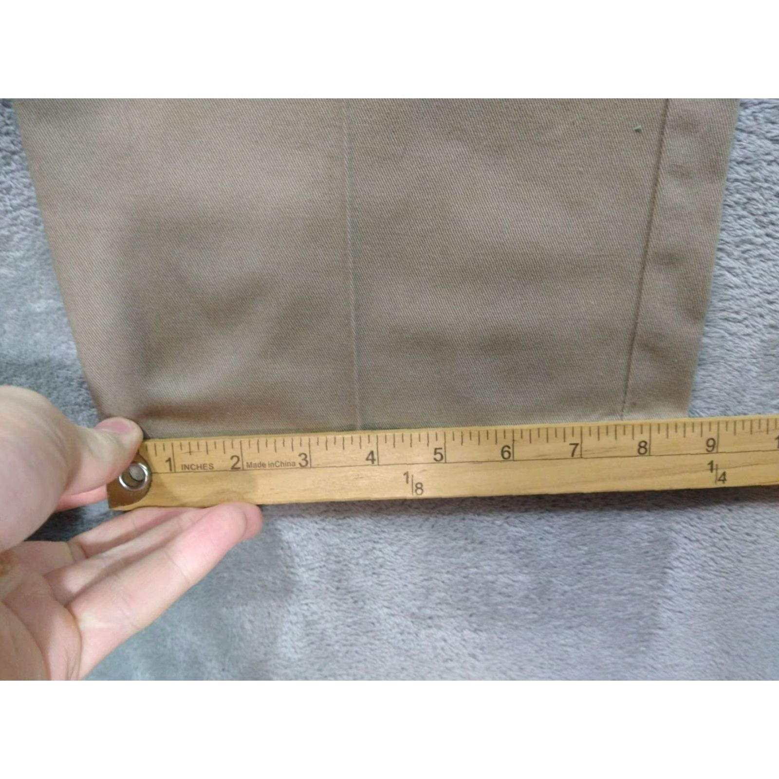 Dockers Dockers Pants Mens 36x34 Beige Classic Fit Pleated Khakis Classic Mens Pants Beige Cotton 36 Inseam 34 Straight Wide-Leg Preppy Theme Mens Size US 36 / EU 52 - 6 Thumbnail