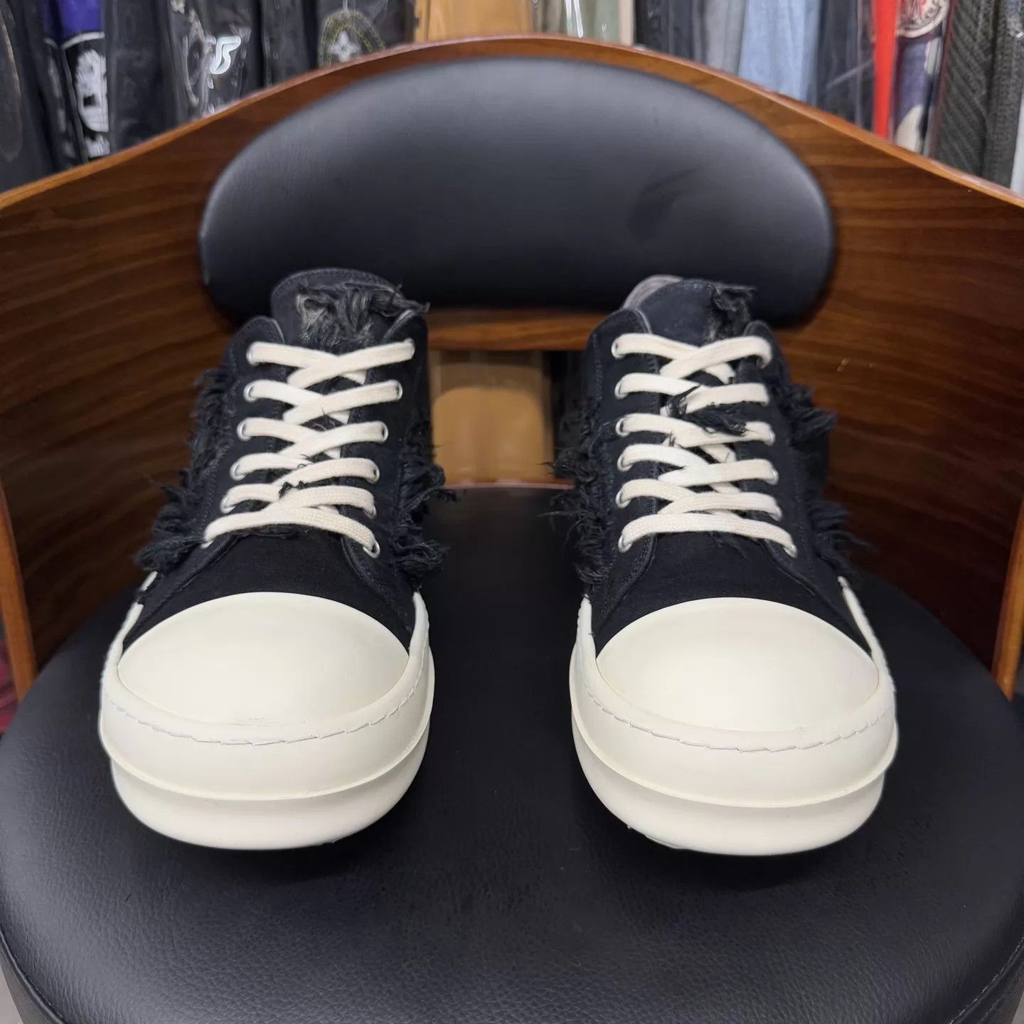 Rick Owens Rick Owens Ro Drkshdw Black Distressed 43 Like New Size US 10 / EU 43 - 2 Thumbnail