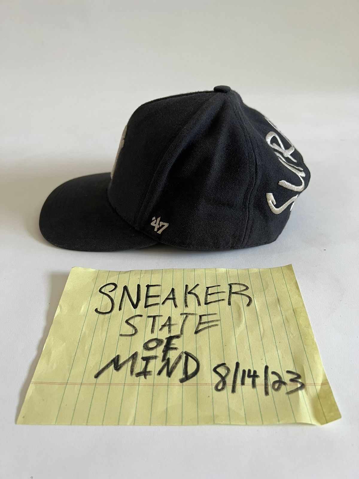 MLB RARE Navy SUPREME YANKEES SNAPBACK SS15 Fast shipping Size ONE SIZE - 4 Thumbnail