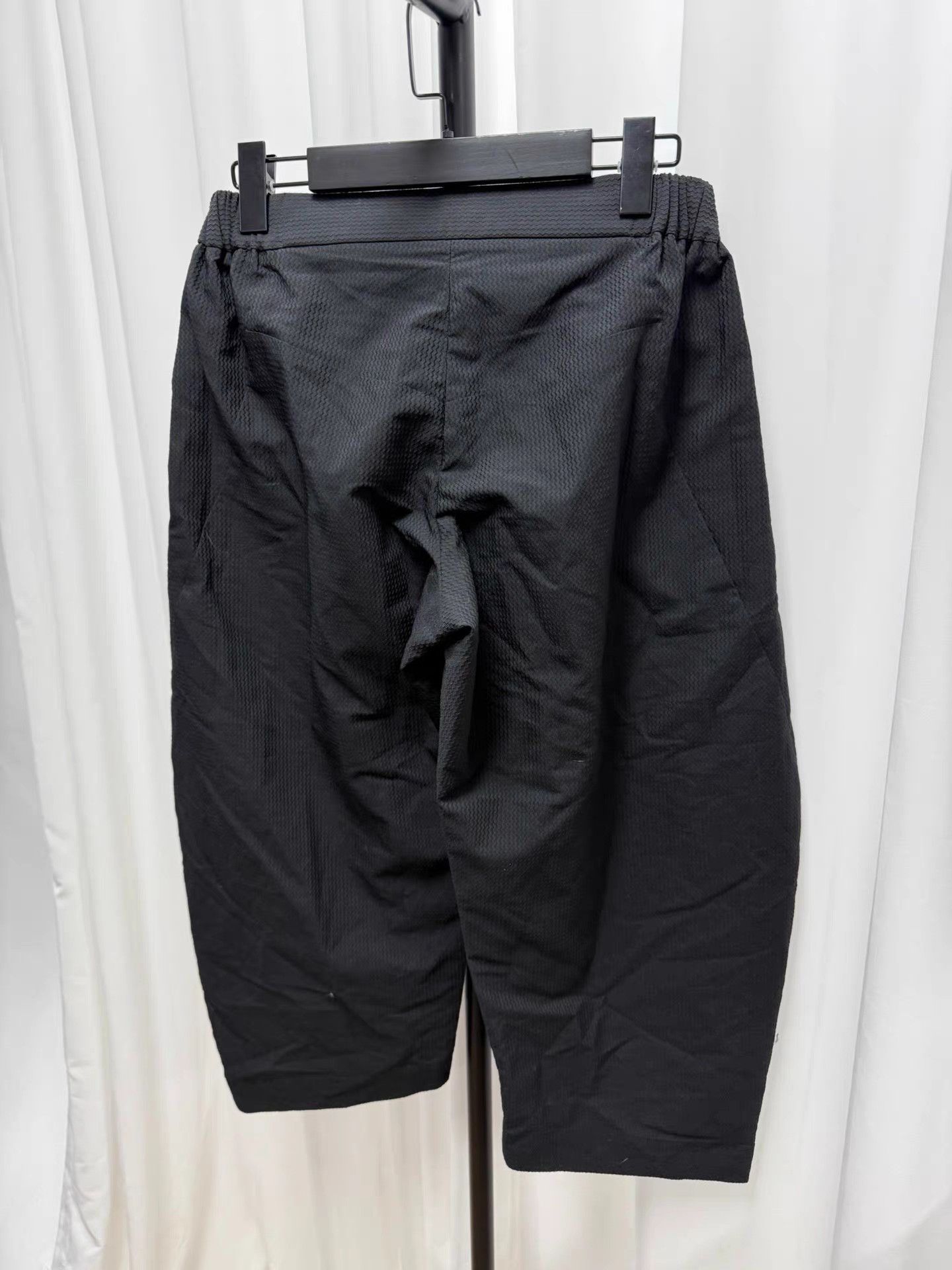 Issey Miyake Issey miyake men Pleated 3D Cropped Pants K20 Size US 33 - 4 Thumbnail