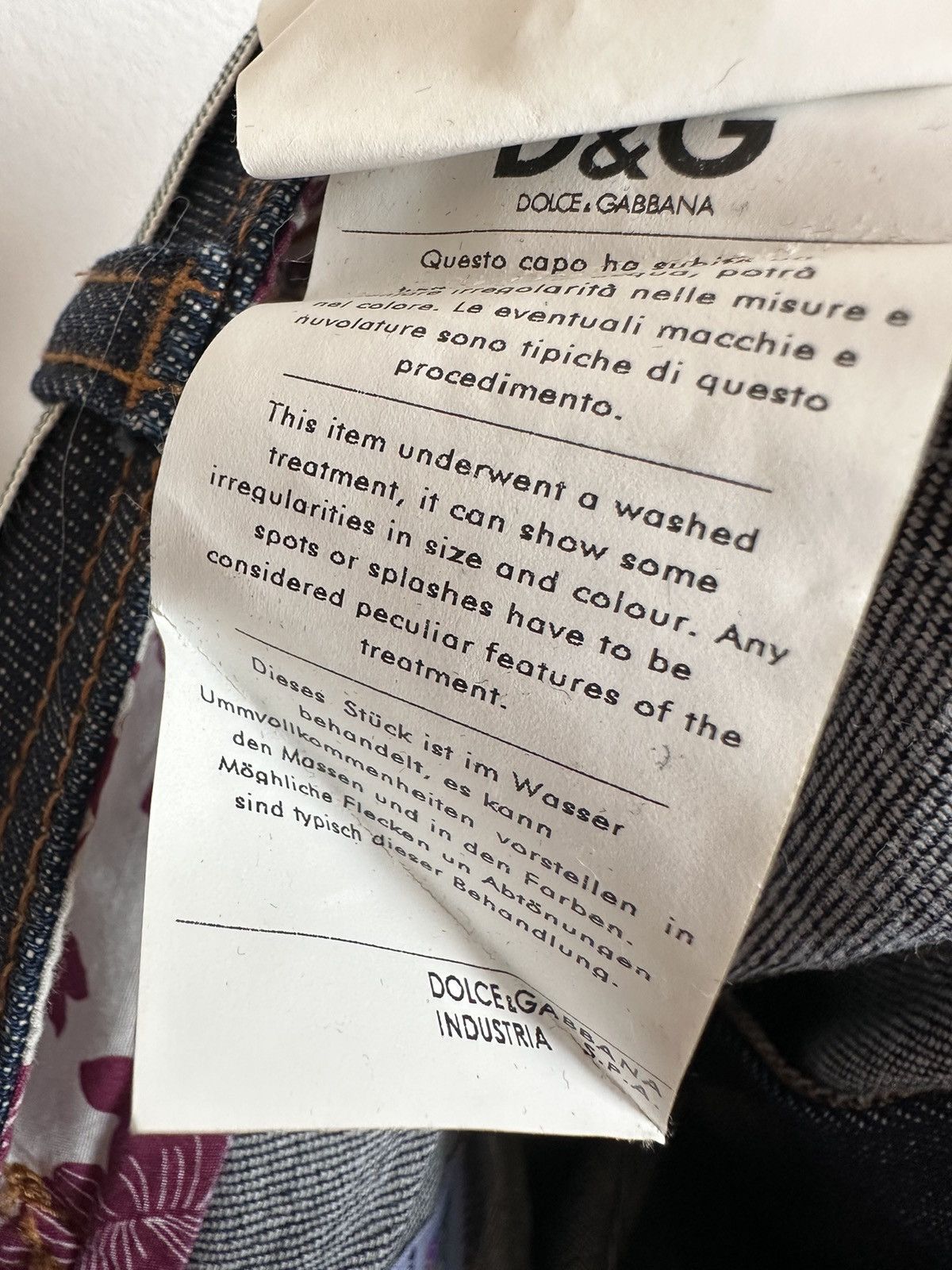 Designer × Dolce & Gabbana Dolce & Gabbana denim shorts designer luxury Size 26" / US 2 / IT 38 - 8 Thumbnail