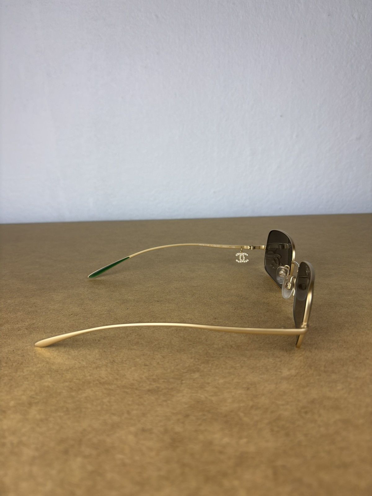 Chanel × Designer × Vintage Vintage Chanel Sunglasses Charm Metal Gold Luxury Unisex 90s Size ONE SIZE - 3 Thumbnail