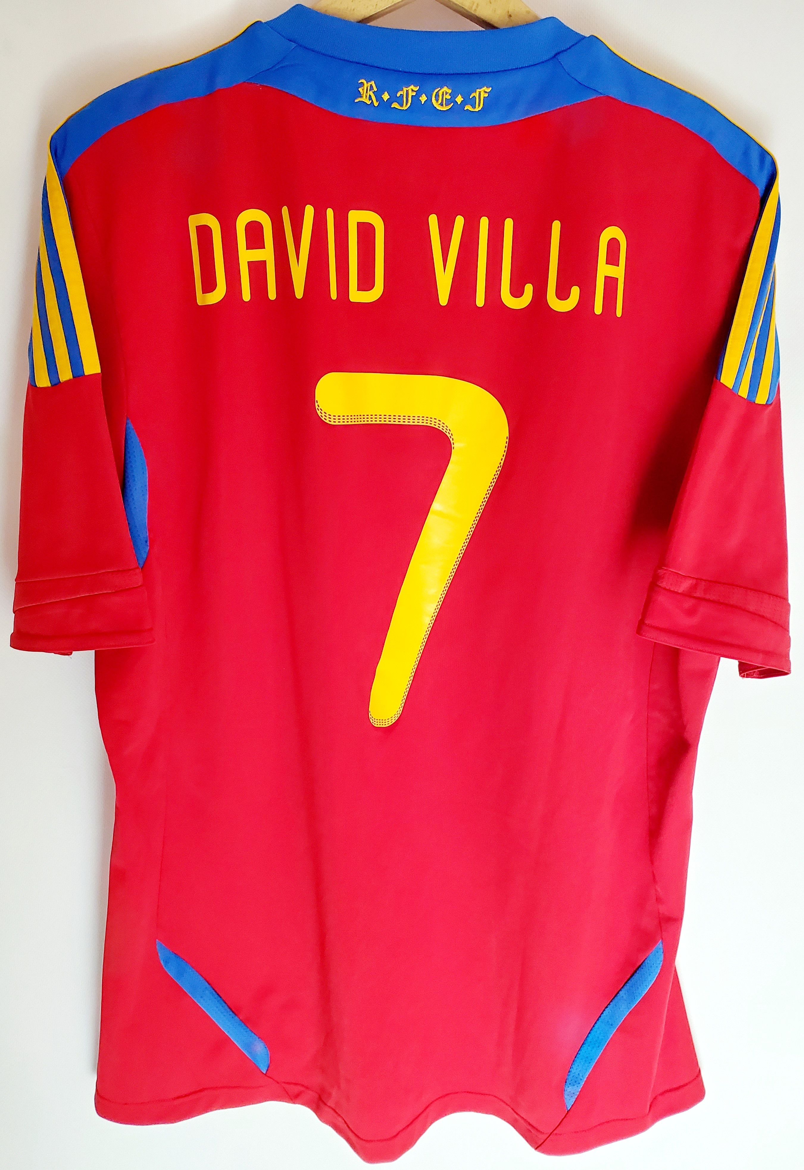 2010-11 Spain adidas Home Shirt David Villa #7 jersey L