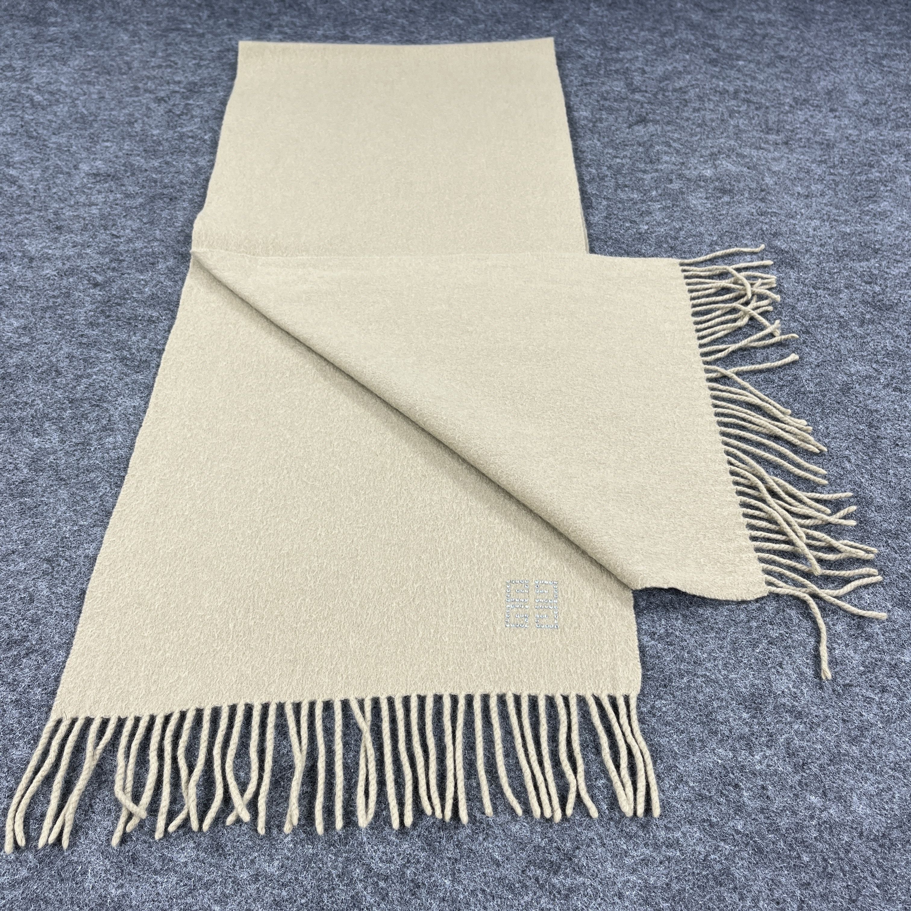 Givenchy × Vintage Givenchy Scarf / Muffler / Neckwear T996 Size ONE SIZE - 3 Thumbnail