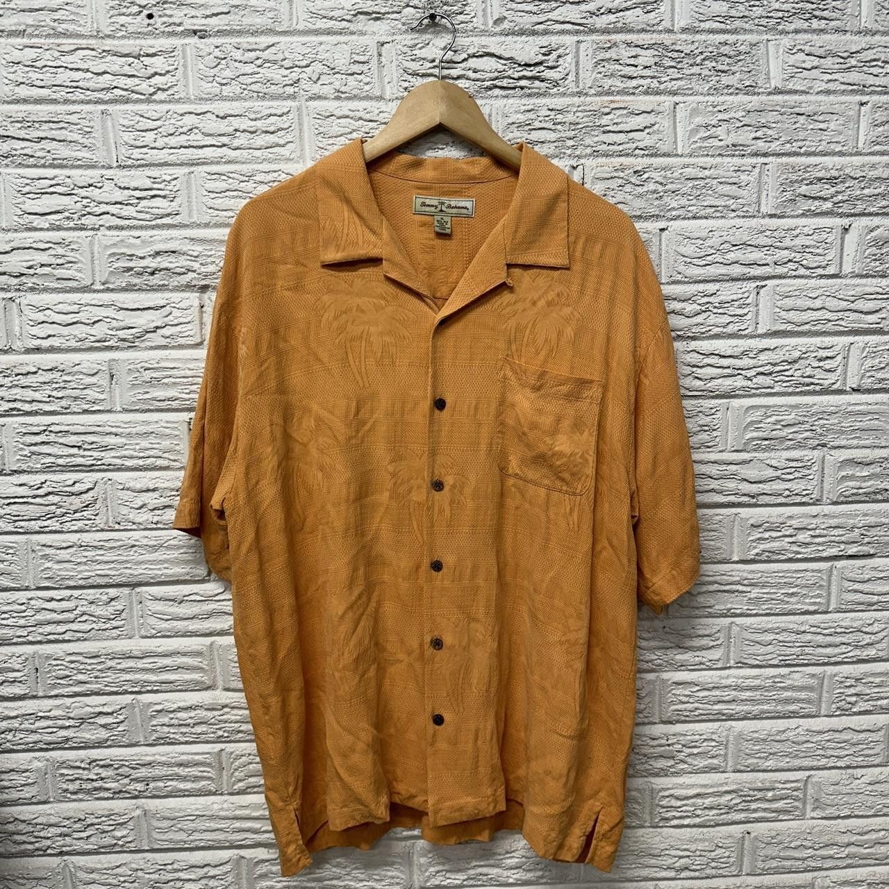 Tommy Bahama Vintage Tommy Bahama 100% Silk Hawaiian Shirt XL Size US XL / EU 56 / 4 - 2 Thumbnail