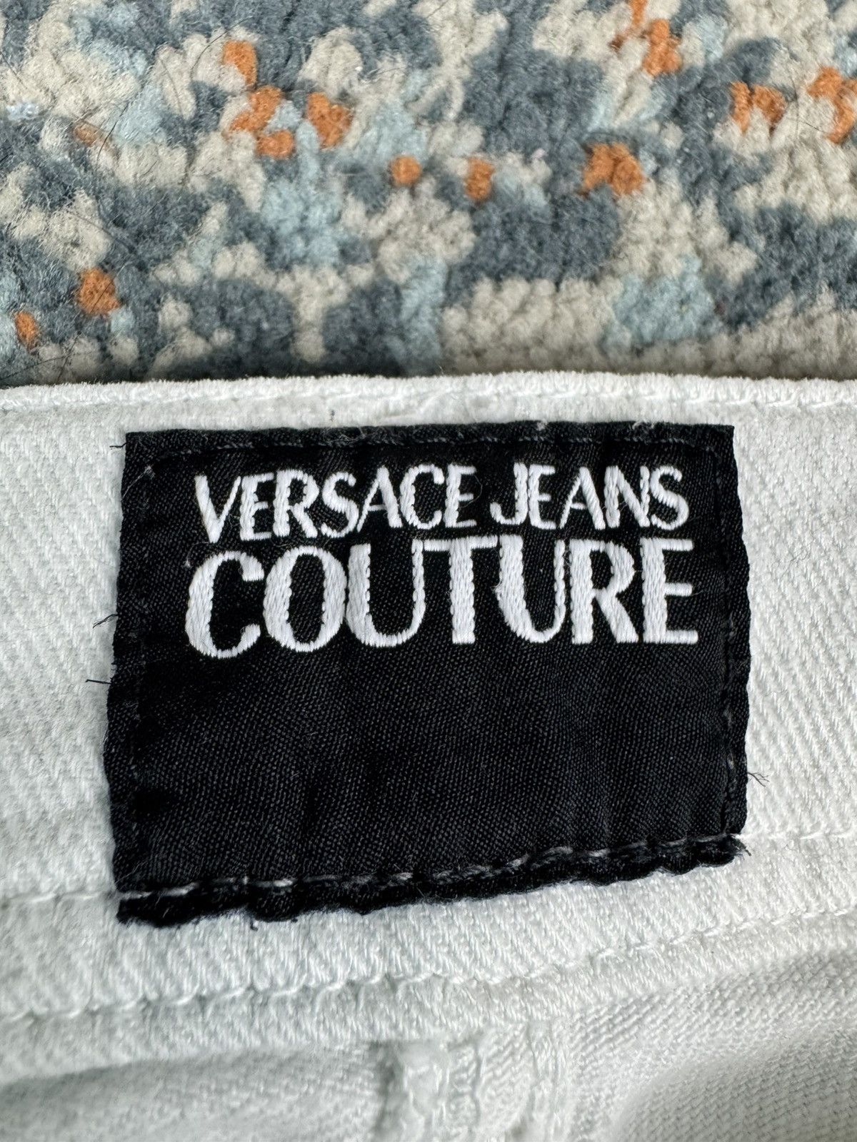 Versace Jeans Couture Vintage Y2K Versace Jeans Couture floral print ripped jeans Size 27" / US 4 / IT 40 - 11 Thumbnail