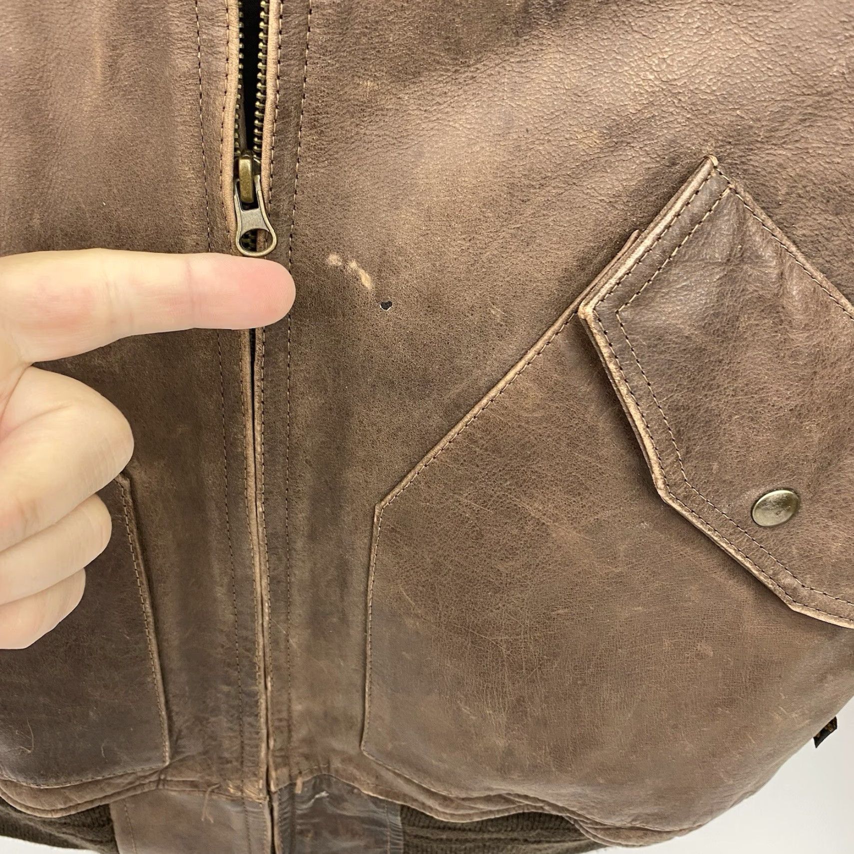 Alpha Industries Alpha Industries bomber jacket Men size small MA-1 Leather Flight military jacket Size US S / EU 44-46 / 1 - 4 Thumbnail