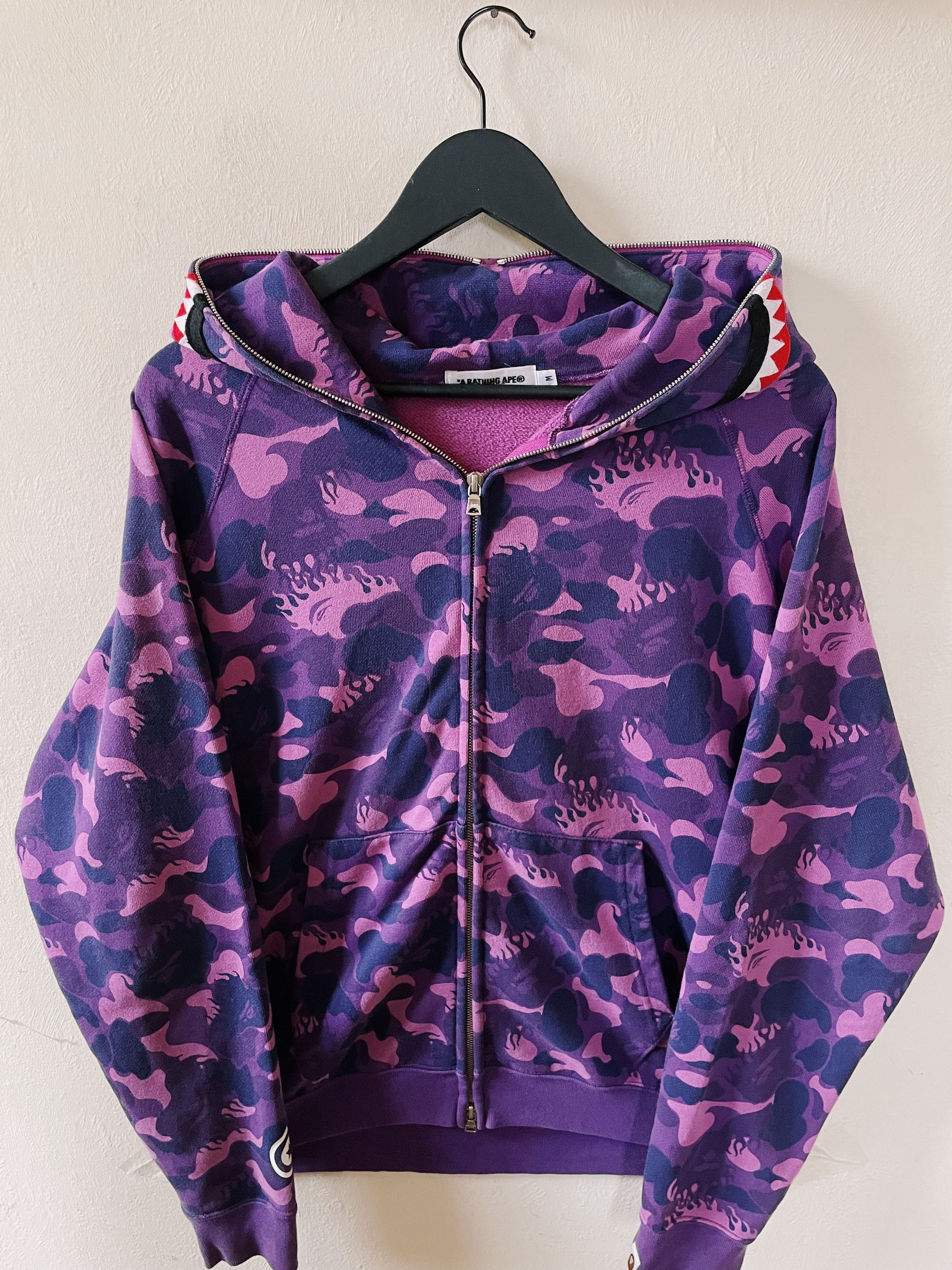 Bape Vintage Y2K Bape A Bathing Ape Fire Camo Shark Full zip Size US M / EU 48-50 / 2 - 1 Thumbnail