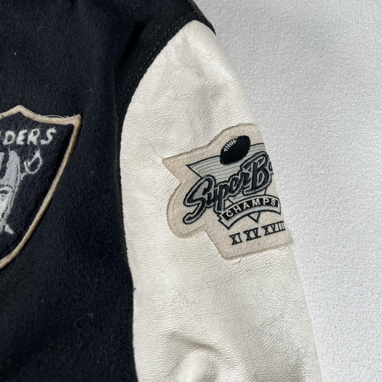 NFL Vintage 90s Los Angeles Raiders NFL Delong Varsity Jacket Size US L / EU 52-54 / 3 - 9 Thumbnail