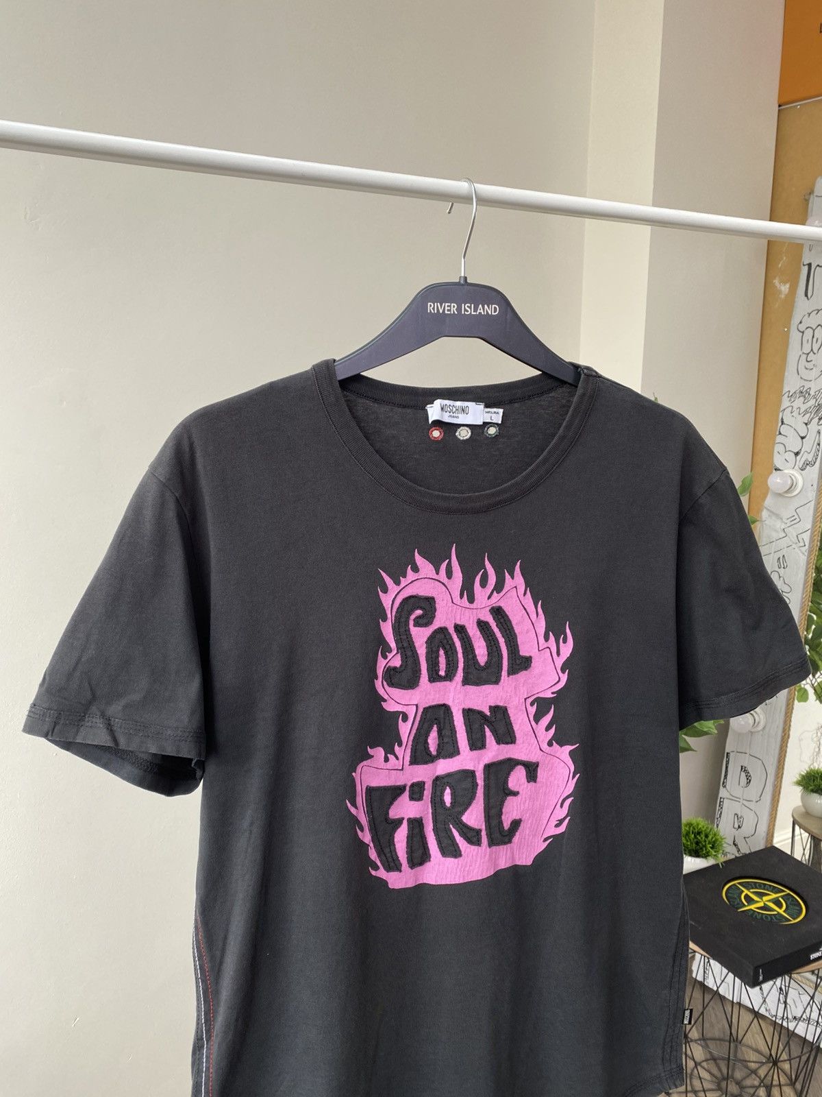 Moschino × Vintage Vintage Moschino Soul on Fire T-Shirt Size US L / EU 52-54 / 3 - 8 Thumbnail