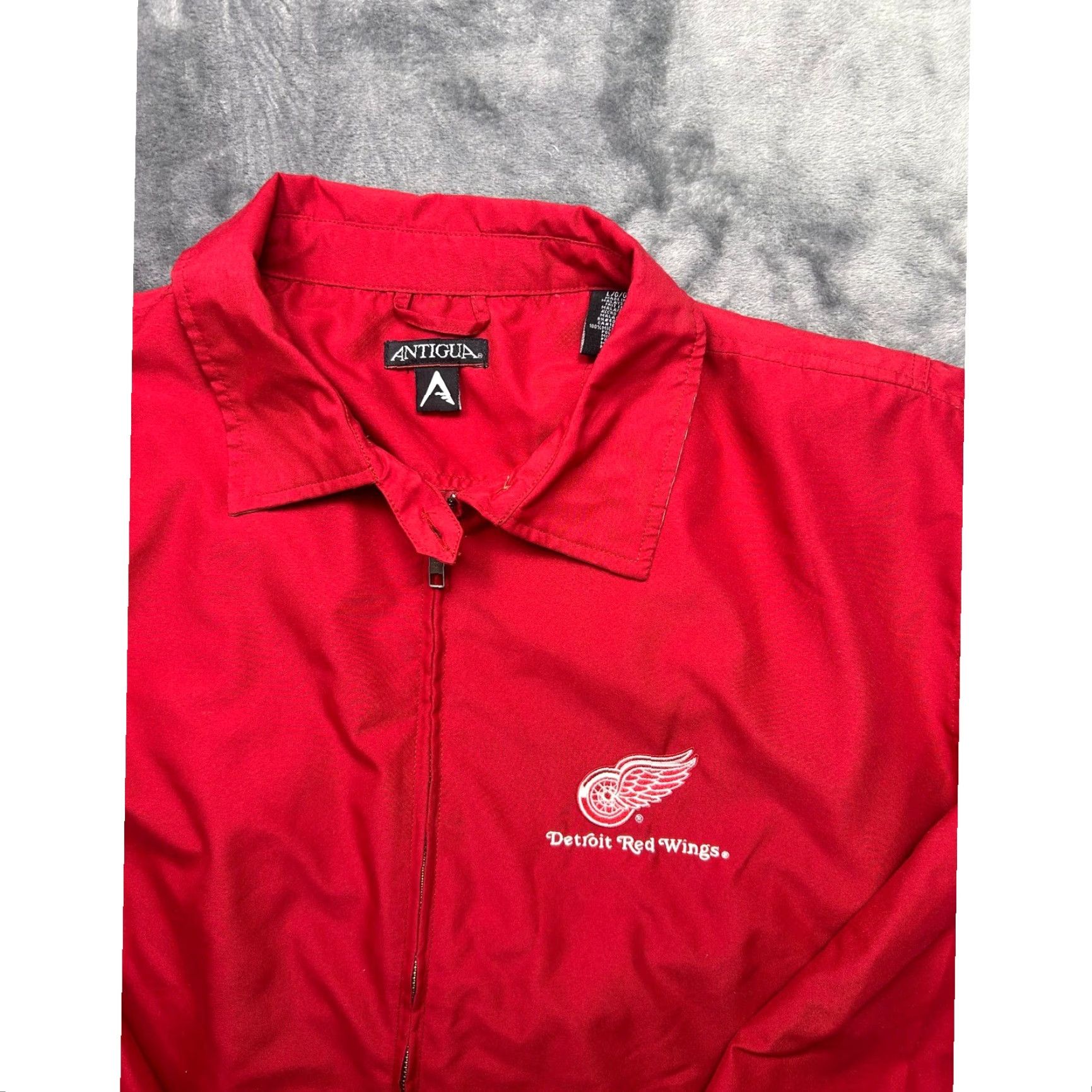 NHL VINTAGE Antigua Detroit Red Wings Mens L Red Full Zip Windbreaker Jacket NHL Hockey Size US L / EU 52-54 / 3 - 4 Thumbnail