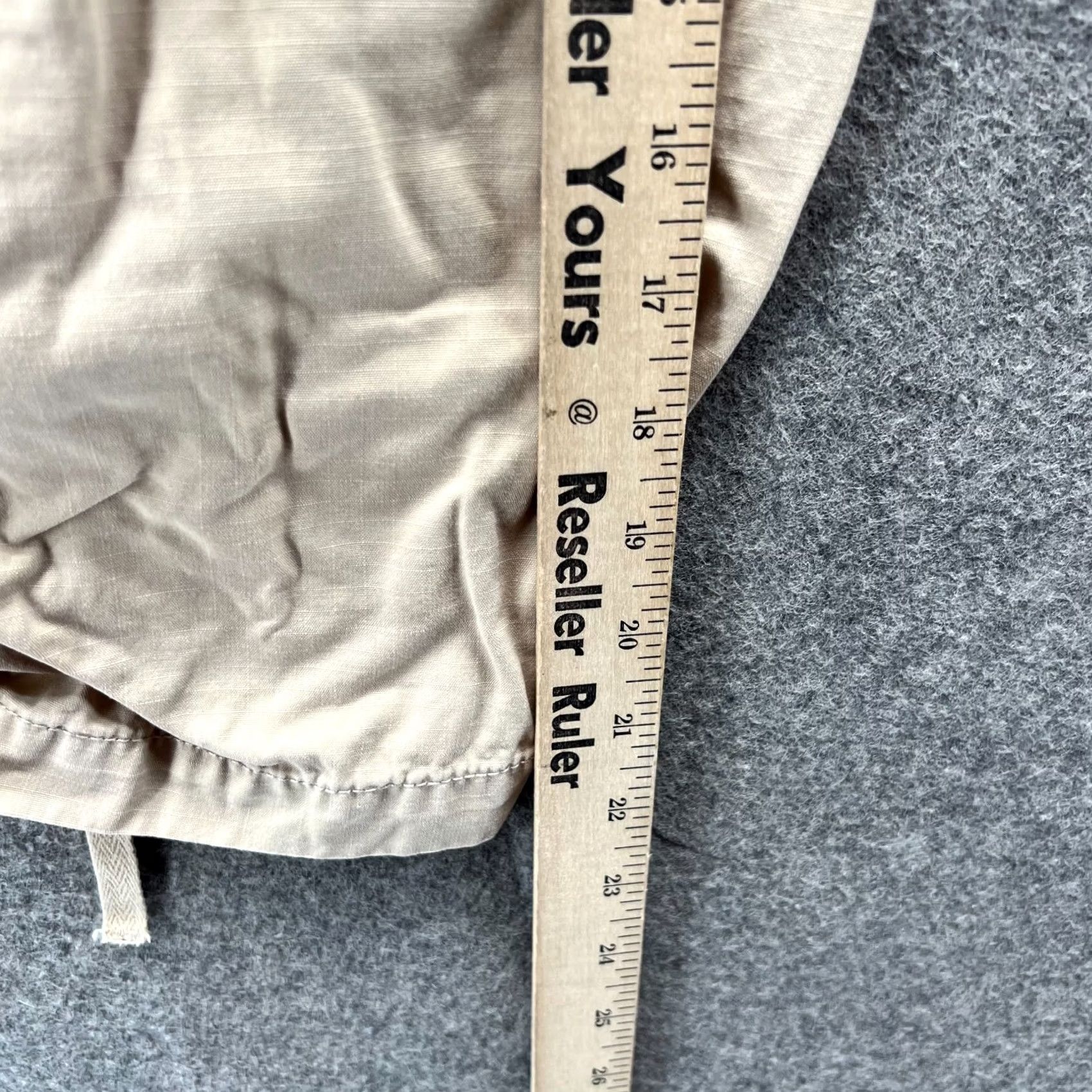 Lucky Brand VINTAGE Lucky Brand Pants Women 6 Flat Front Capri Khaki Beige Beige Chino Floral 28" Inseam 22" Size 28" / US 6 / IT 42 - 4 Thumbnail