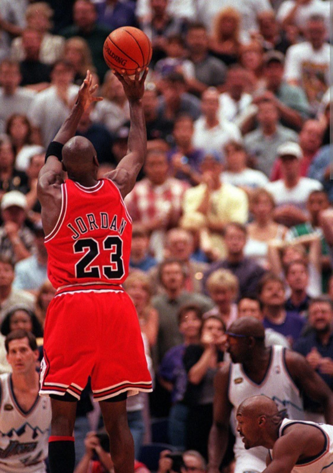 Mitchell & Ness Michael Jordan-XL-$105 Size ONE SIZE - 6 Thumbnail