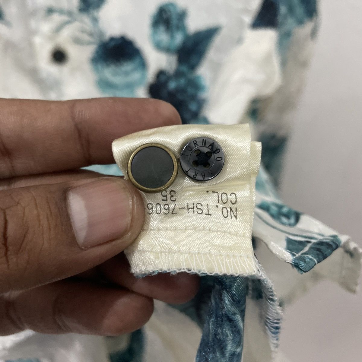 Tornado Mart Vintage Tornado Mart Flower Motive Button Ups Tee Size M / US 6-8 / IT 42-44 - 6 Thumbnail