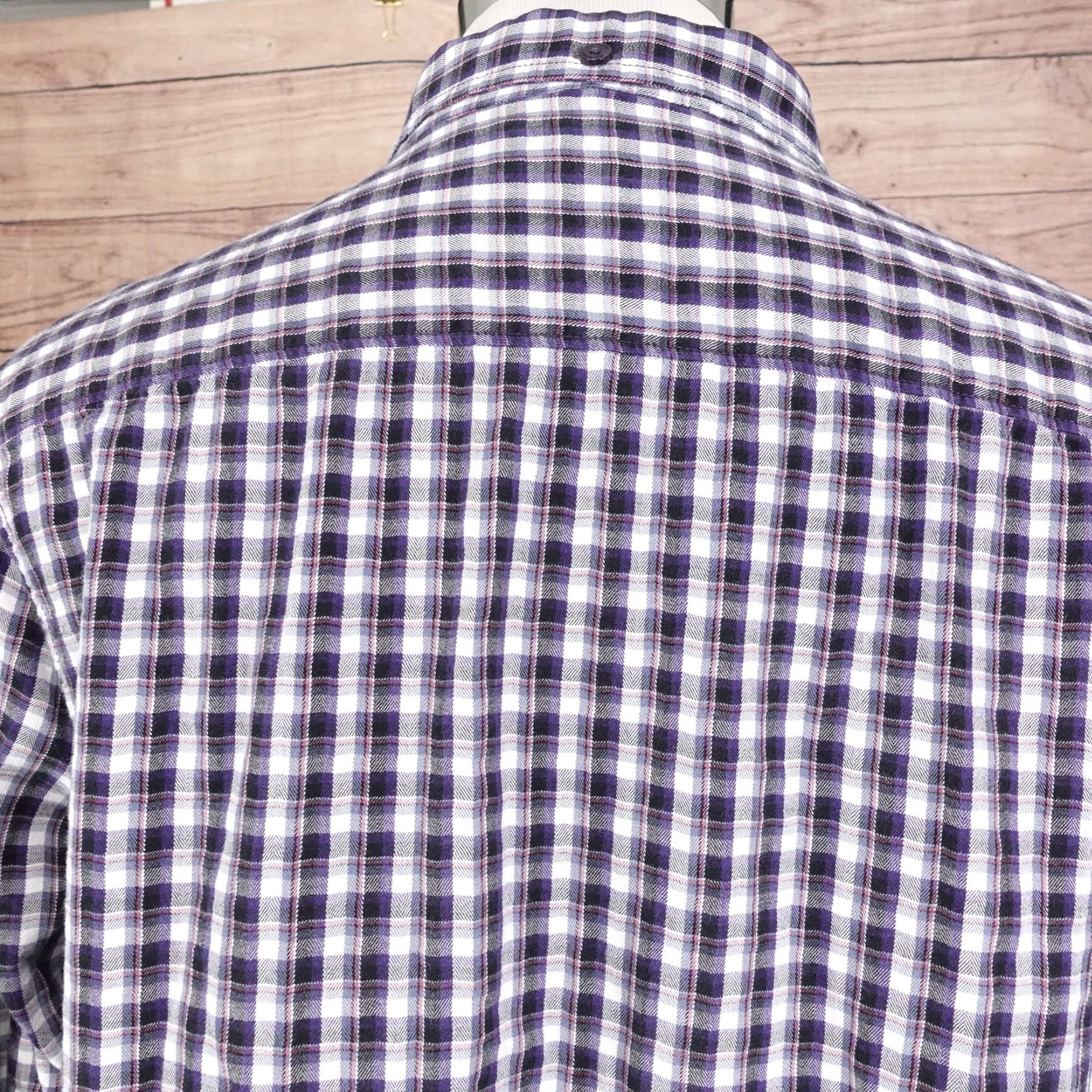 Vintage PENGUIN BY MUNSINGWEAR HERTIAGE SLIM FIT PURPLE PLAID BUTTON UP SHIRT MENS XL Size US XL / EU 56 / 4 - 5 Thumbnail