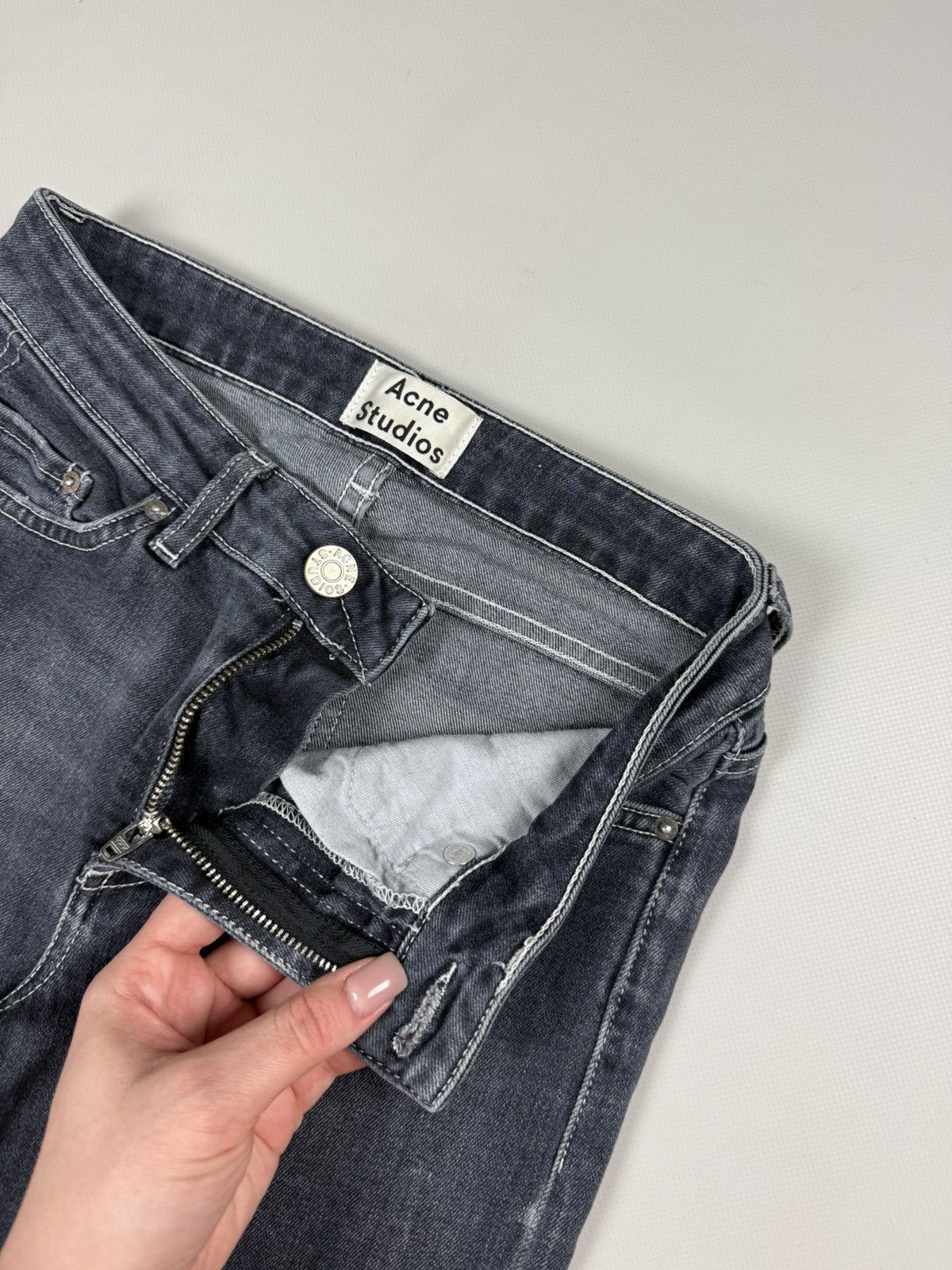 Acne Studios Acne Studios Skin 5 LT Raven Ladies Skinny Jeans Size 24" / US 00 / IT 34 - 11 Thumbnail