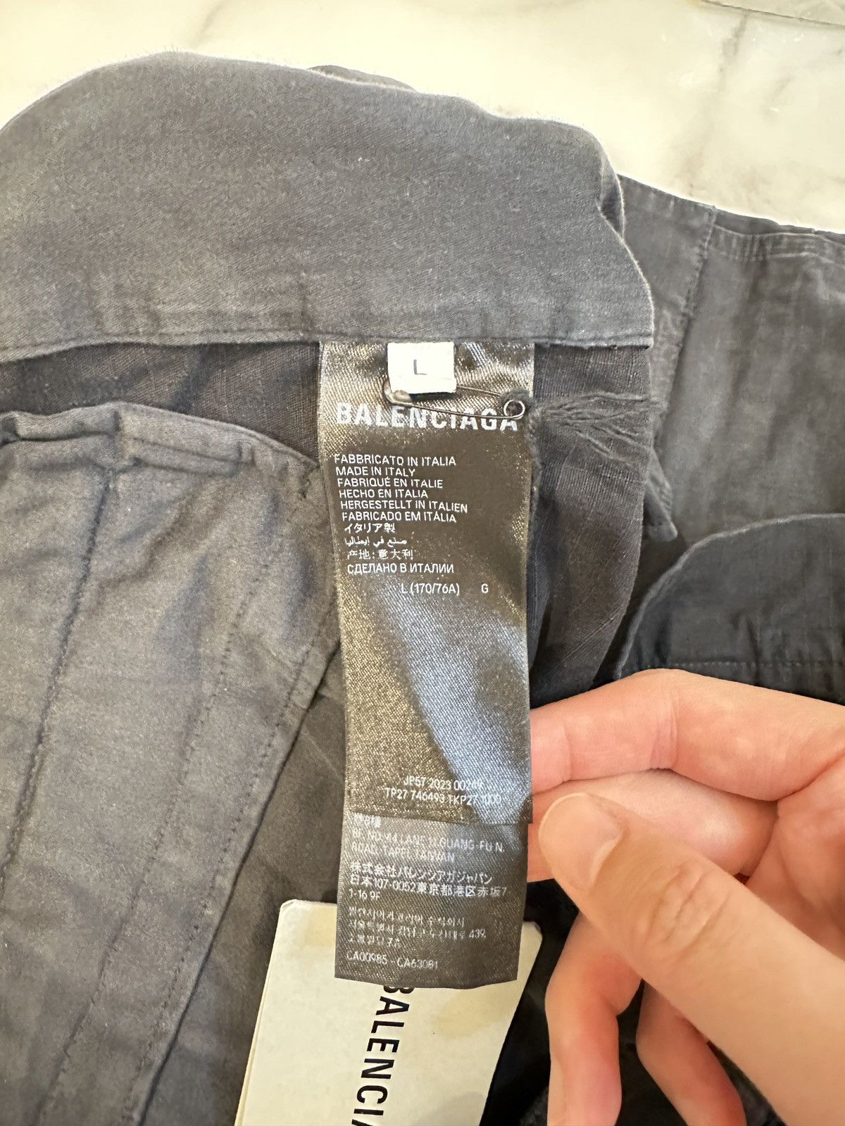 Balenciaga Balenciaga Destroyed Cargo Pants Mud Dyed Size US 36 / EU 52 - 13 Thumbnail