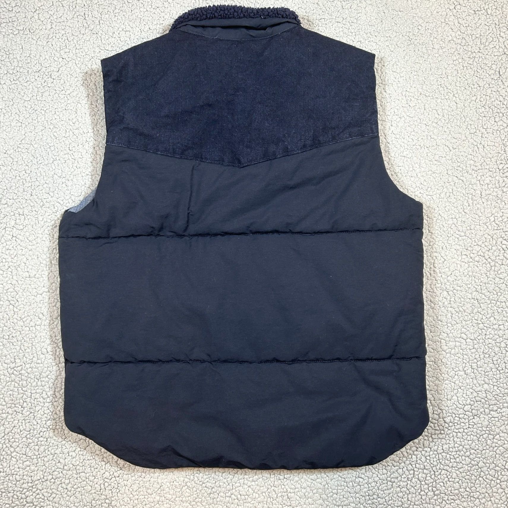 Gap VINTAGE Gap 1969 Mens Dark Blue Quilted Denim Vest with Sherpa Lining & Pockets Size XL Size US XL / EU 56 / 4 - 5 Thumbnail
