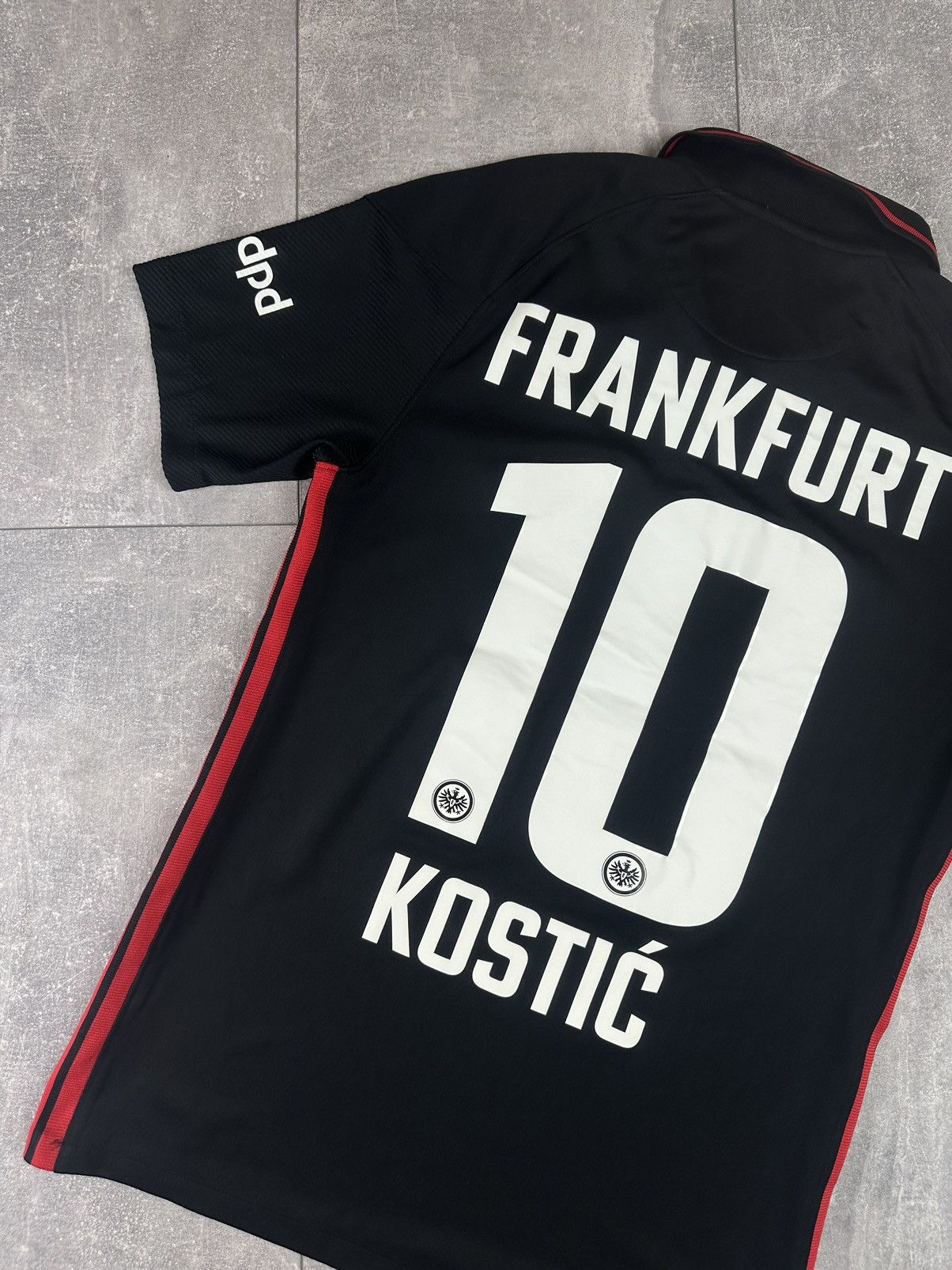 Nike Nike Eintracht Frankfurt 2021/22 Away #10 Kostic Jersey Size US S / EU 44-46 / 1 - 16 Thumbnail