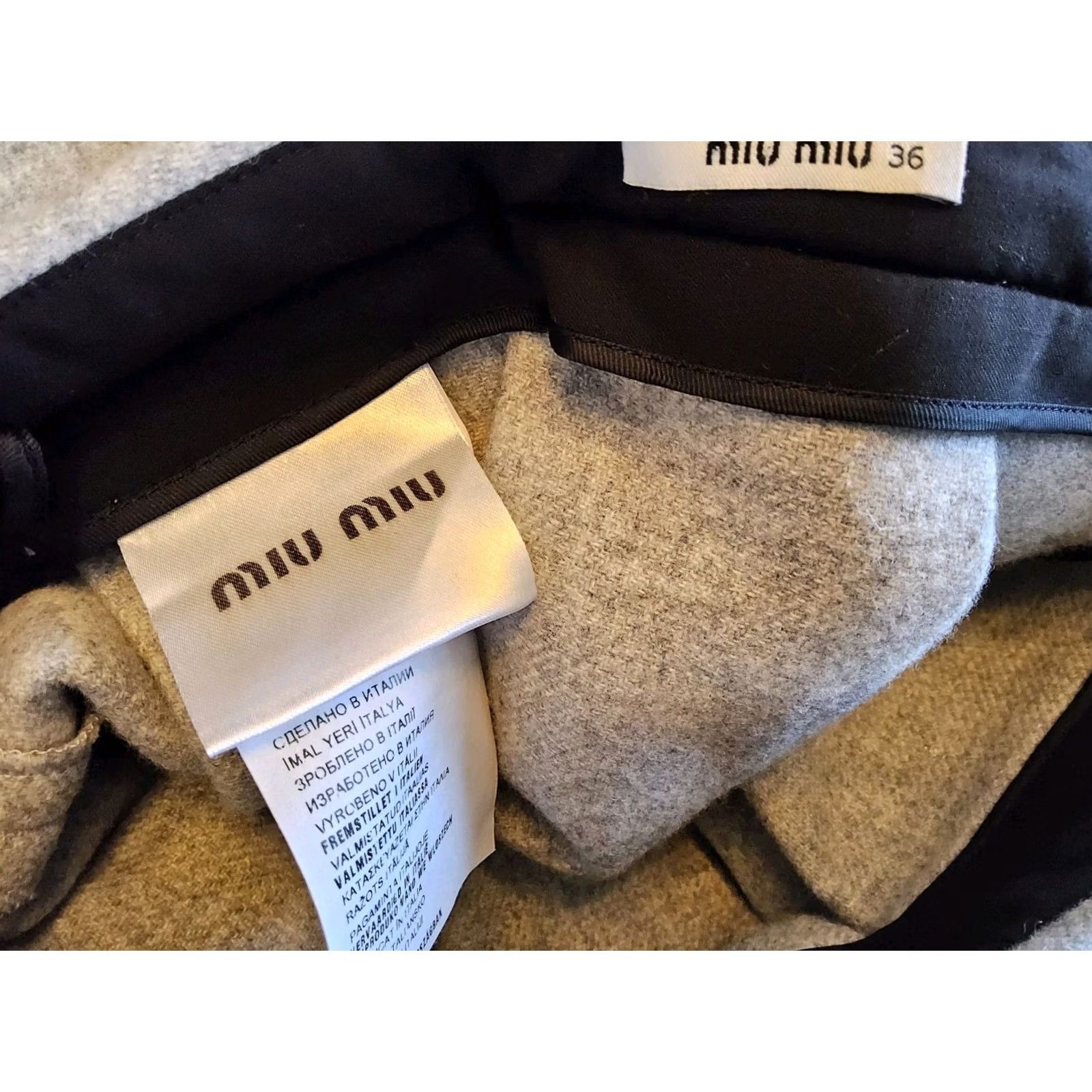 Miu Miu Miu Miu Skirt Mini 36 Women Wool Pleated Gray Short 100% Wool Womens Size 25" / US 0 / IT 36 - 4 Thumbnail