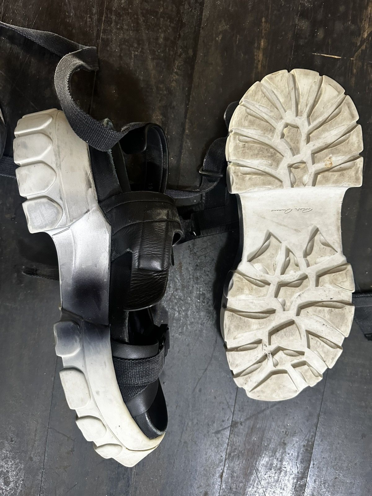 Rick Owens Rick Owens Black/ Grey Leather Chunky Tractor Sandals Size US 8 / EU 41 - 8 Thumbnail