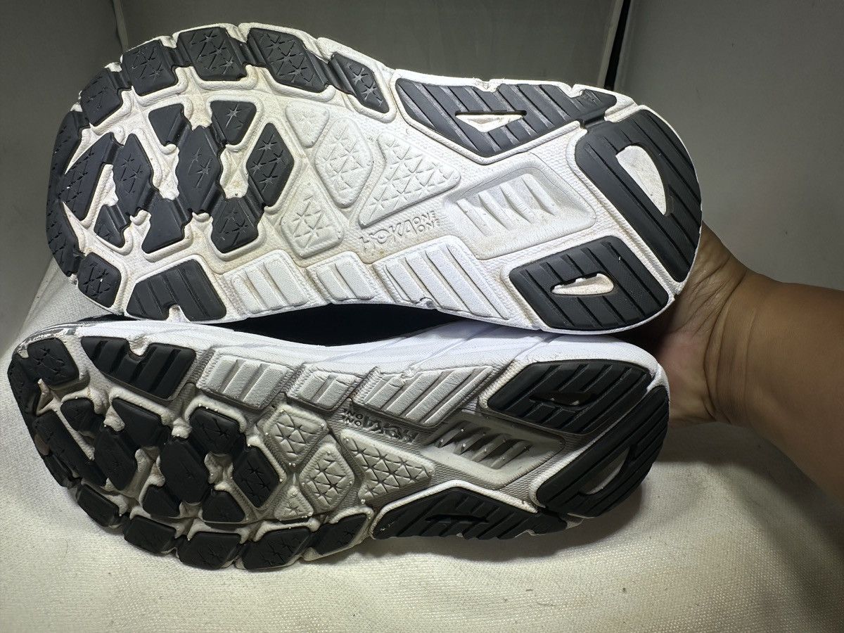 Hoka Hoka Arahi 6 Running Shoes Women's 6.5D Wide Black & White Size US 6.5 / IT 36.5 - 5 Thumbnail