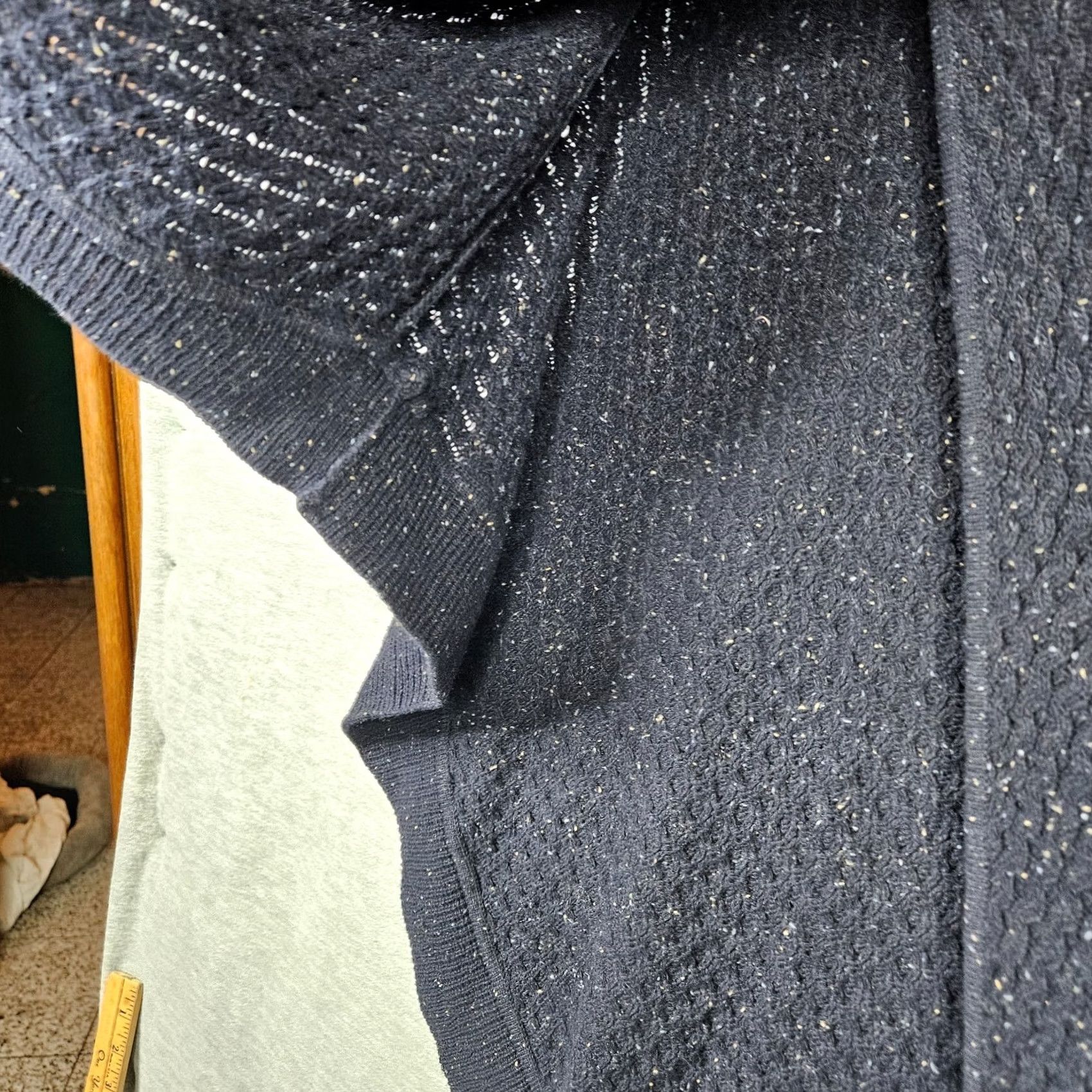 Talbots TALBOTS Women’s Navy Blue Poncho/Cape Sweater S Cape Women S Navy Blue Knit Cotton Nylon Solid Modern Casual 90s? No Vintage Size S / US 4 / IT 40 - 5 Thumbnail