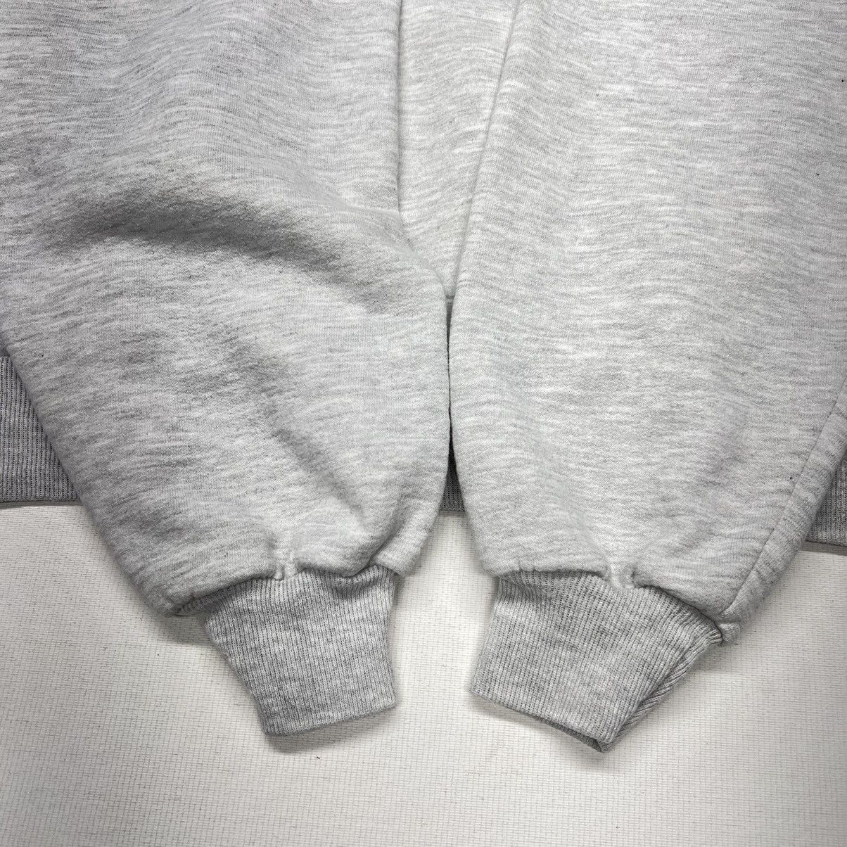 Vintage VTG Yuengling Crewneck Sweatshirt Grey Sweater Embroidered Size US M / EU 48-50 / 2 - 6 Thumbnail