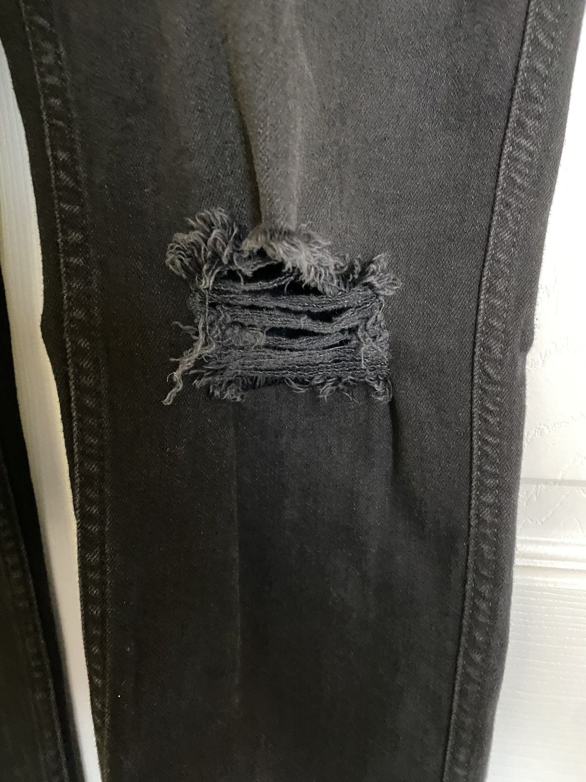 Represent Clo. Represent Clo R1 Destroyer Black Denim Jeans Size 32 Size US 32 / EU 48 - 7 Thumbnail