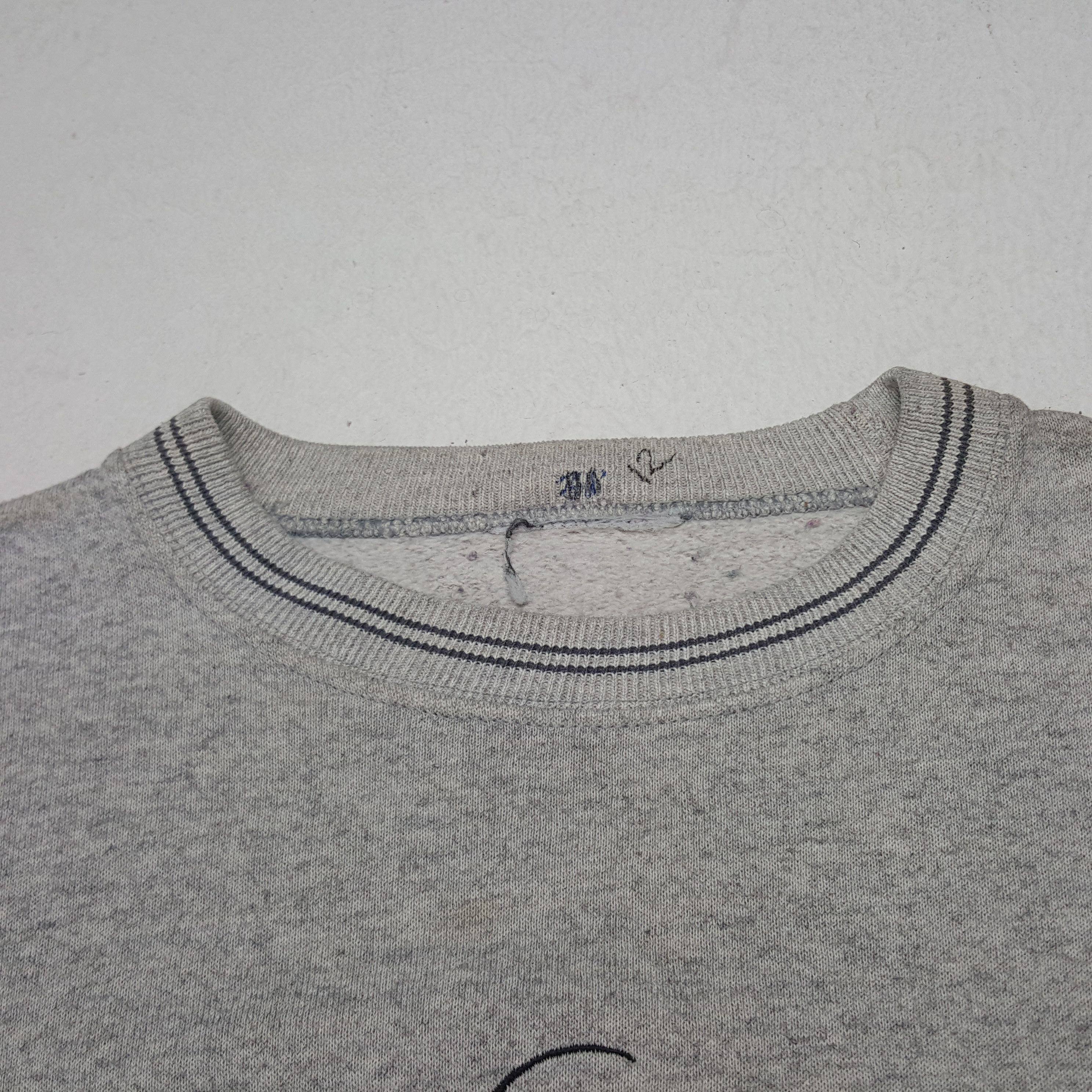 Disney × Mickey Mouse × Vintage Vintage Mickey Mouse Sweatshirt Size US L / EU 52-54 / 3 - 4 Thumbnail