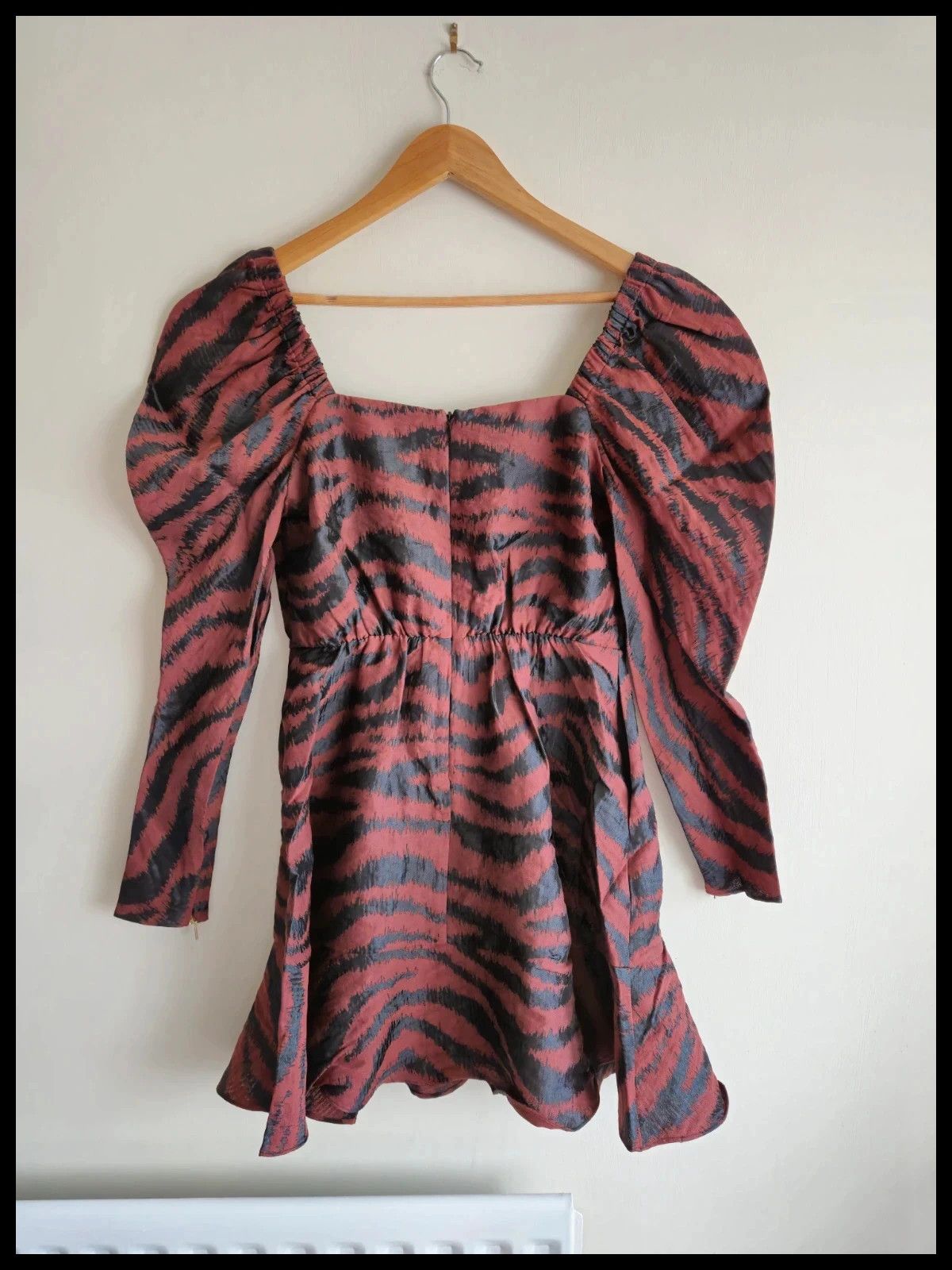 Ted Baker Ted Baker Brand New Exaggerated Shoulder Mini Dress - Size 2 Size L / US 10 / IT 46 - 8 Thumbnail