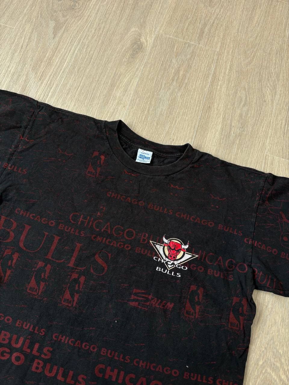 Band Tees Vintage Chicago Buls 1990s rare Size US XL / EU 56 / 4 - 2 Thumbnail