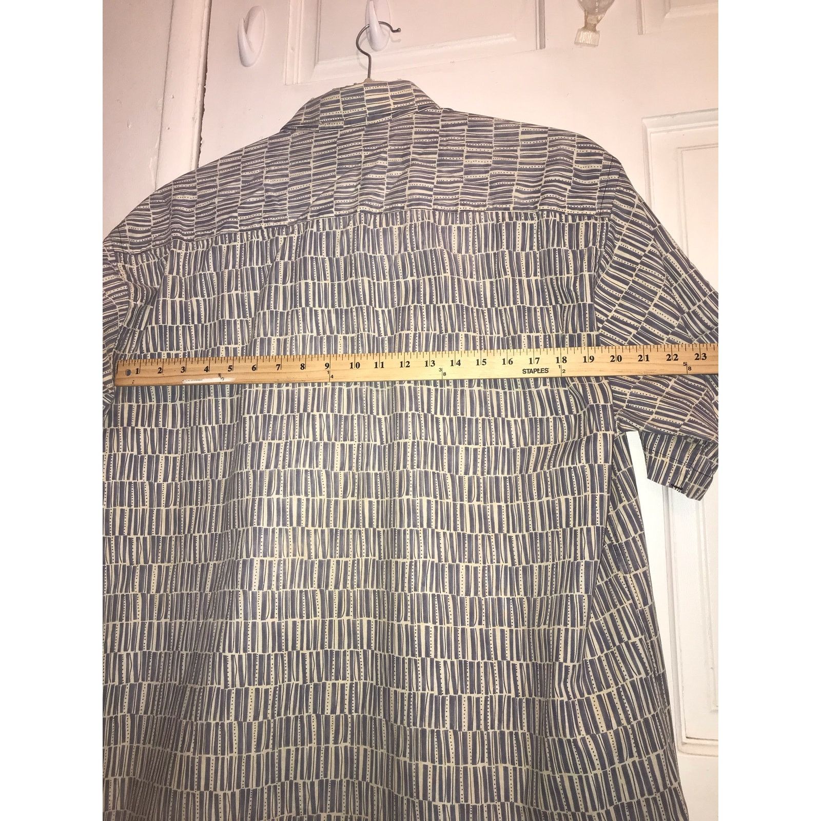 Pierre Cardin Pierre Cardin Shirt Men’s XL Gray Plaid Short Sleeve Size US XL / EU 56 / 4 - 13 Thumbnail
