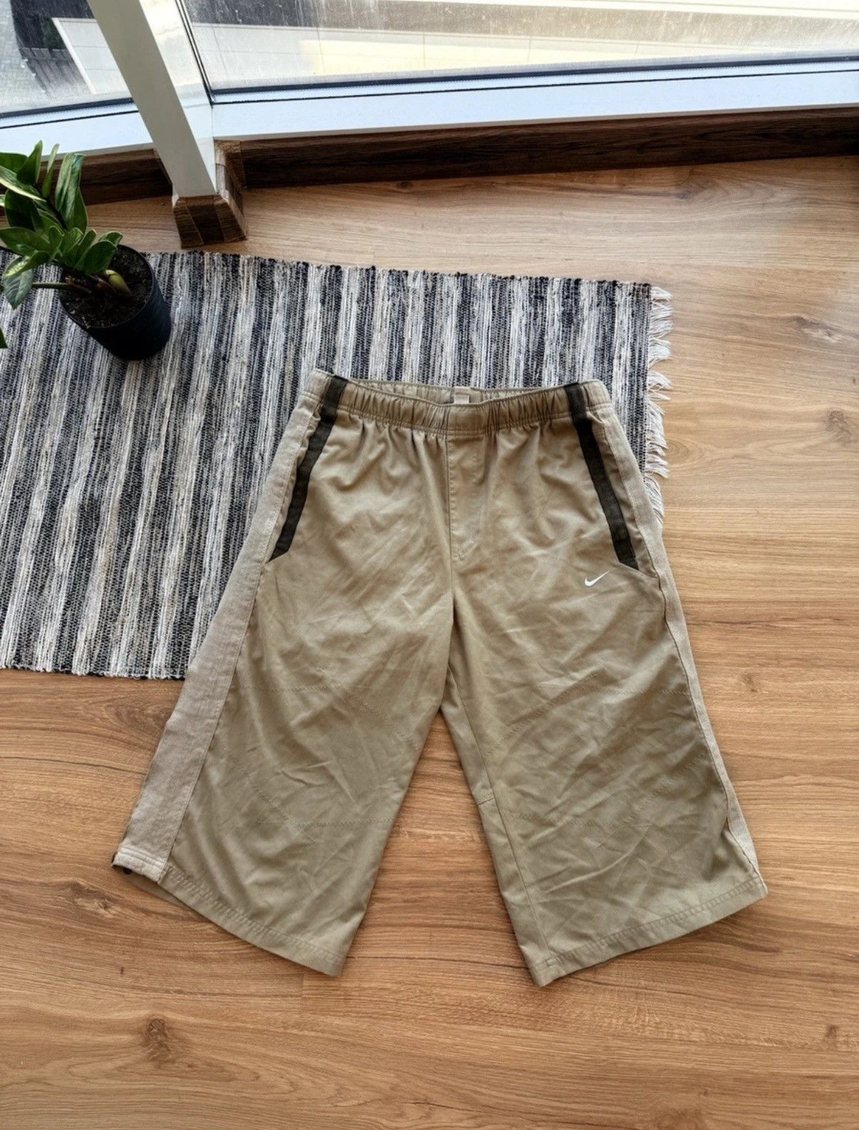 Nike VINTAGE NIKE SHORTS DOWNING STADIUM KHAKI BRIDGES Size L Size US 35 - 1 Thumbnail