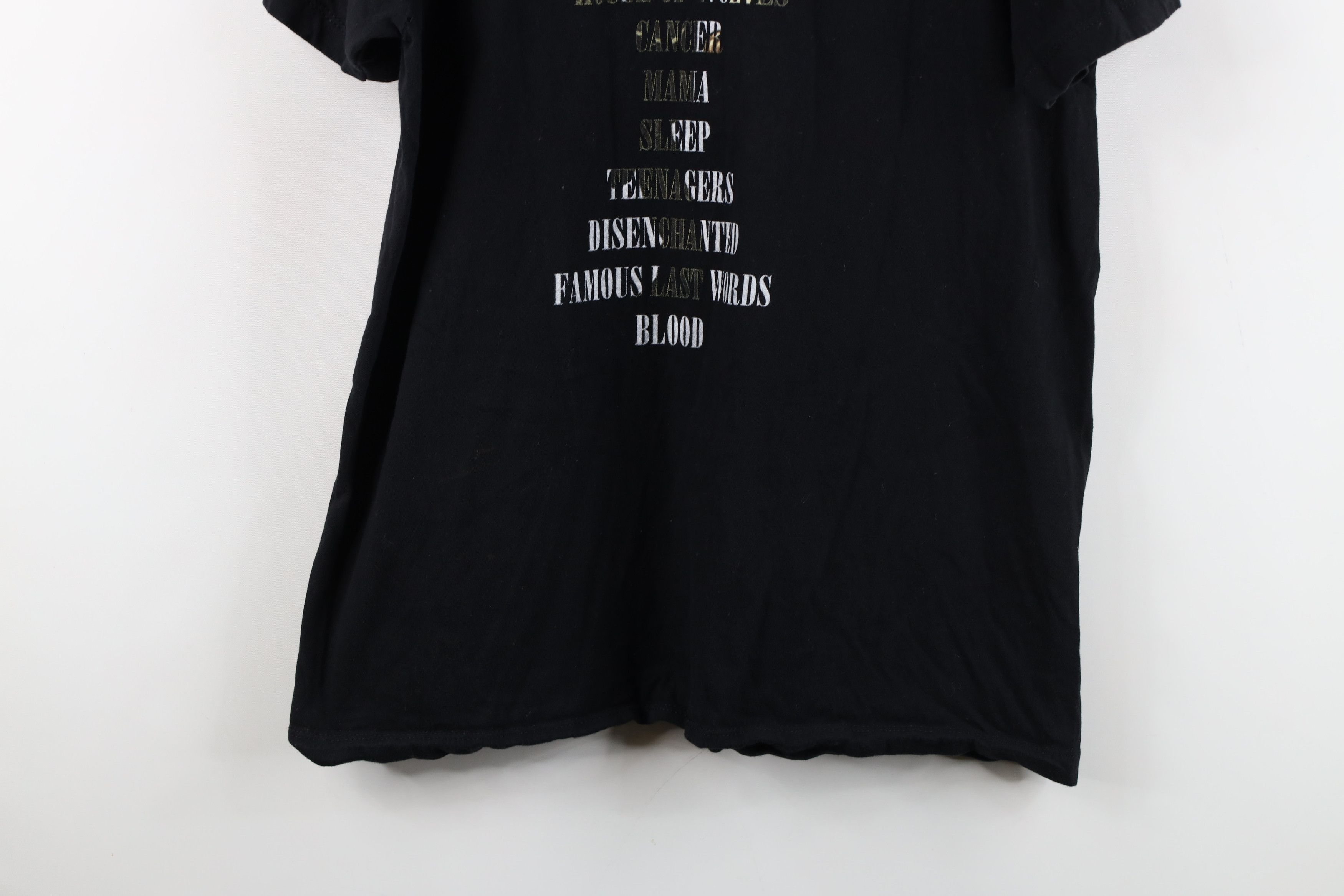 Vintage Vintage Y2K Black Parade My Chemical Romance Band T-Shirt Size US L / EU 52-54 / 3 - 15 Thumbnail