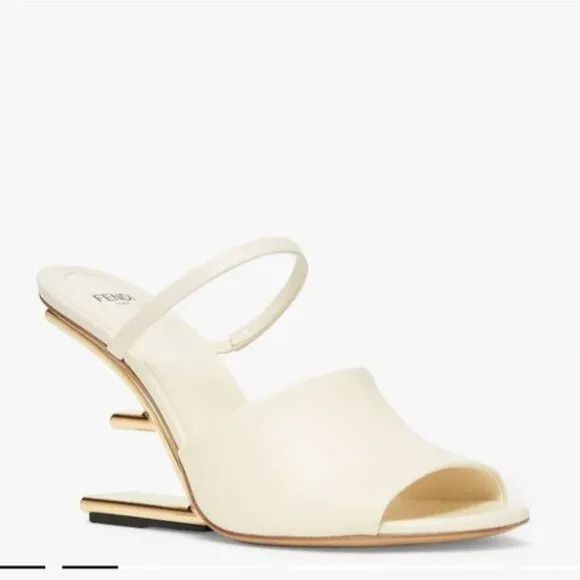 Fendi o1loc1c0824 Colibri in White Size US 8 / IT 38 - 2 Thumbnail