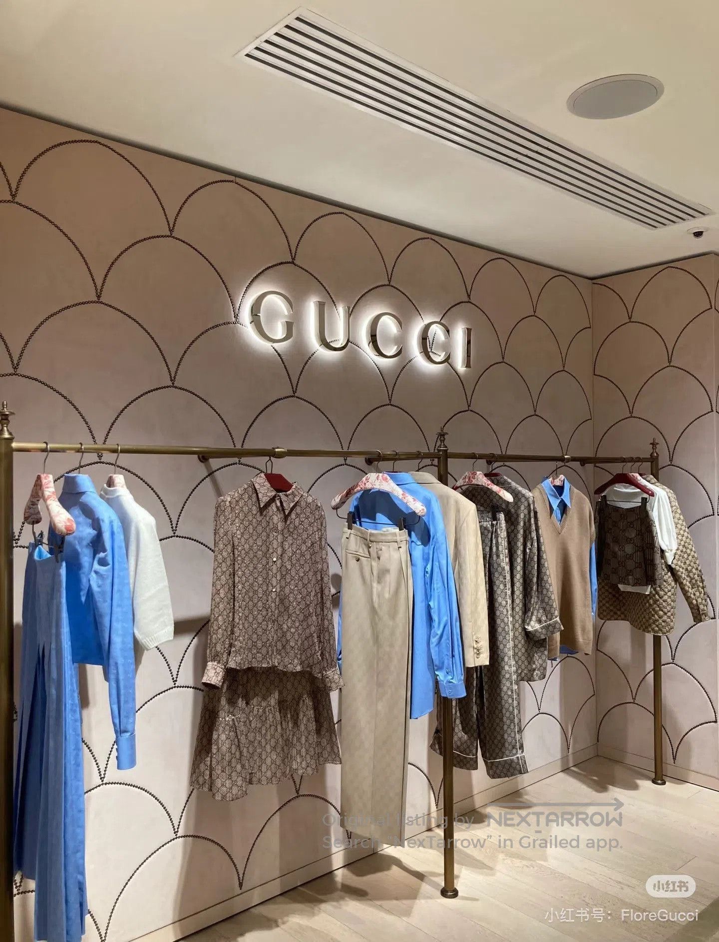 Gucci Gucci GG Logo Silk Shirt. Size XS / US 0-2 / IT 36-38 - 8 Thumbnail