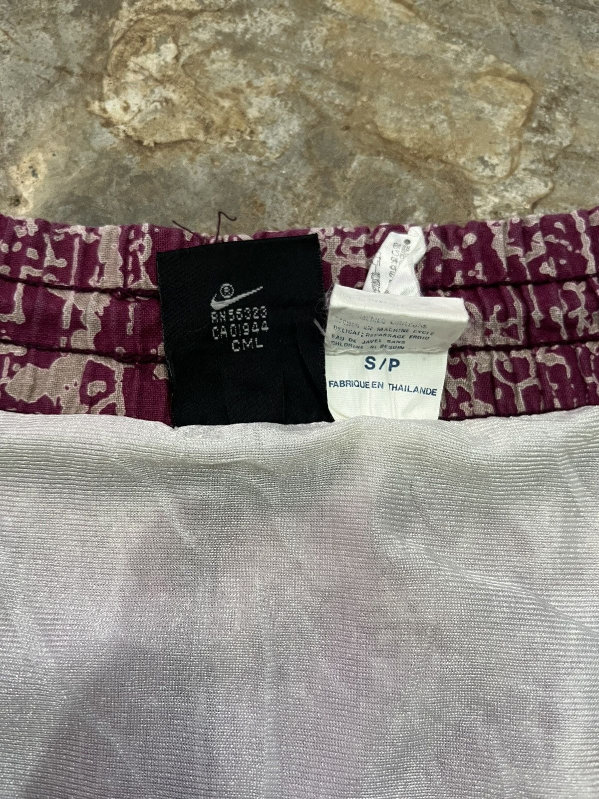 Nike Vintage Nike 90s Aqua Gear Pattern Shorts Size US 29 - 7 Thumbnail