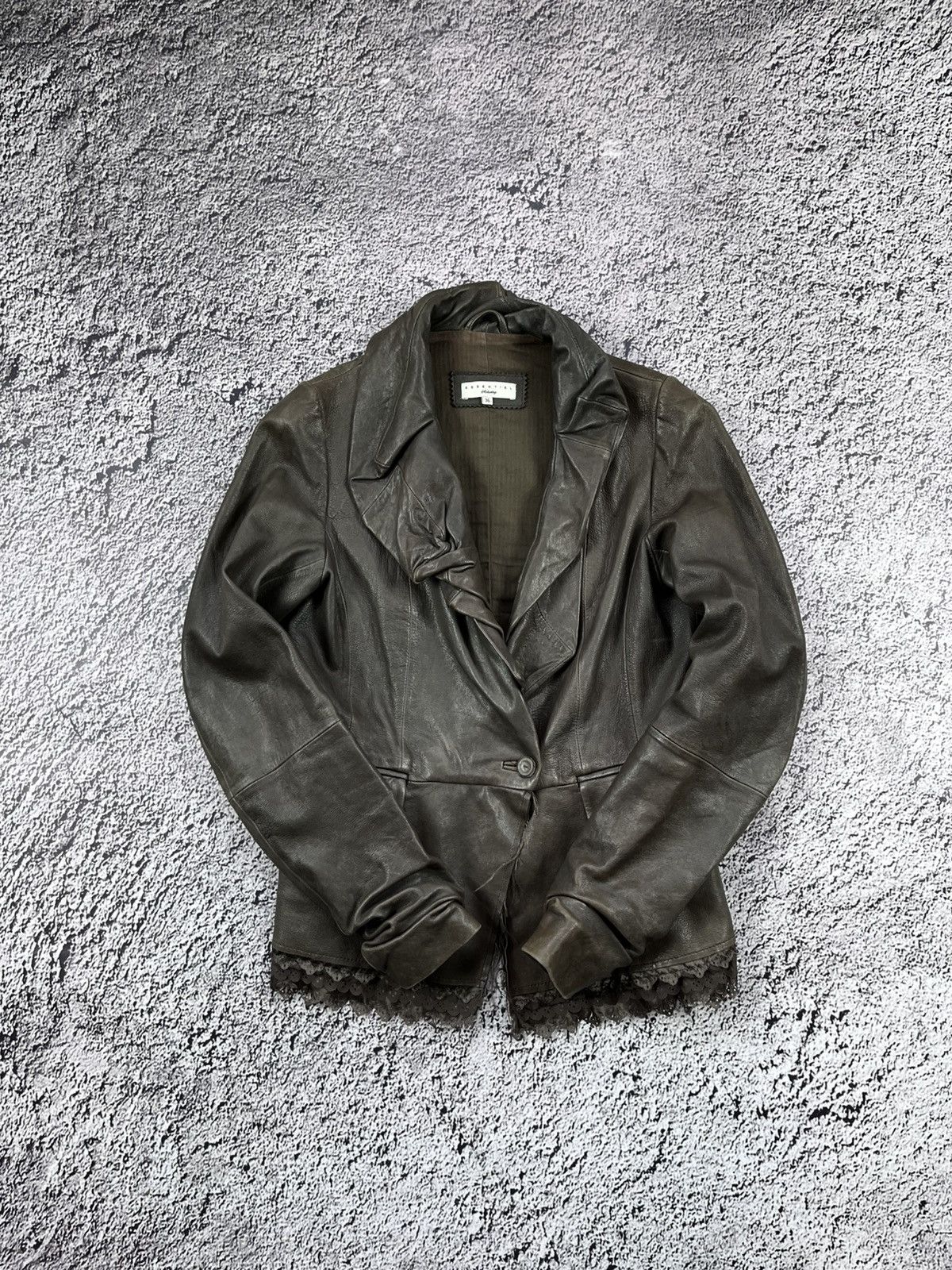 Essentiel Antwerp Leather jacket Essentiel Antwerp vintage vibe avant garde Size XS / US 0-2 / IT 36-38 - 1 Thumbnail