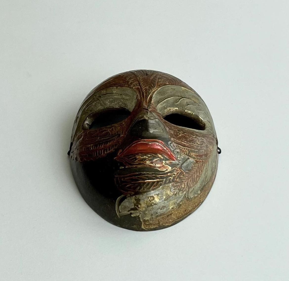 Vintage Vintage miniature Cast Bronze Brass Figure StatueMask Venice Size ONE SIZE - 6 Thumbnail