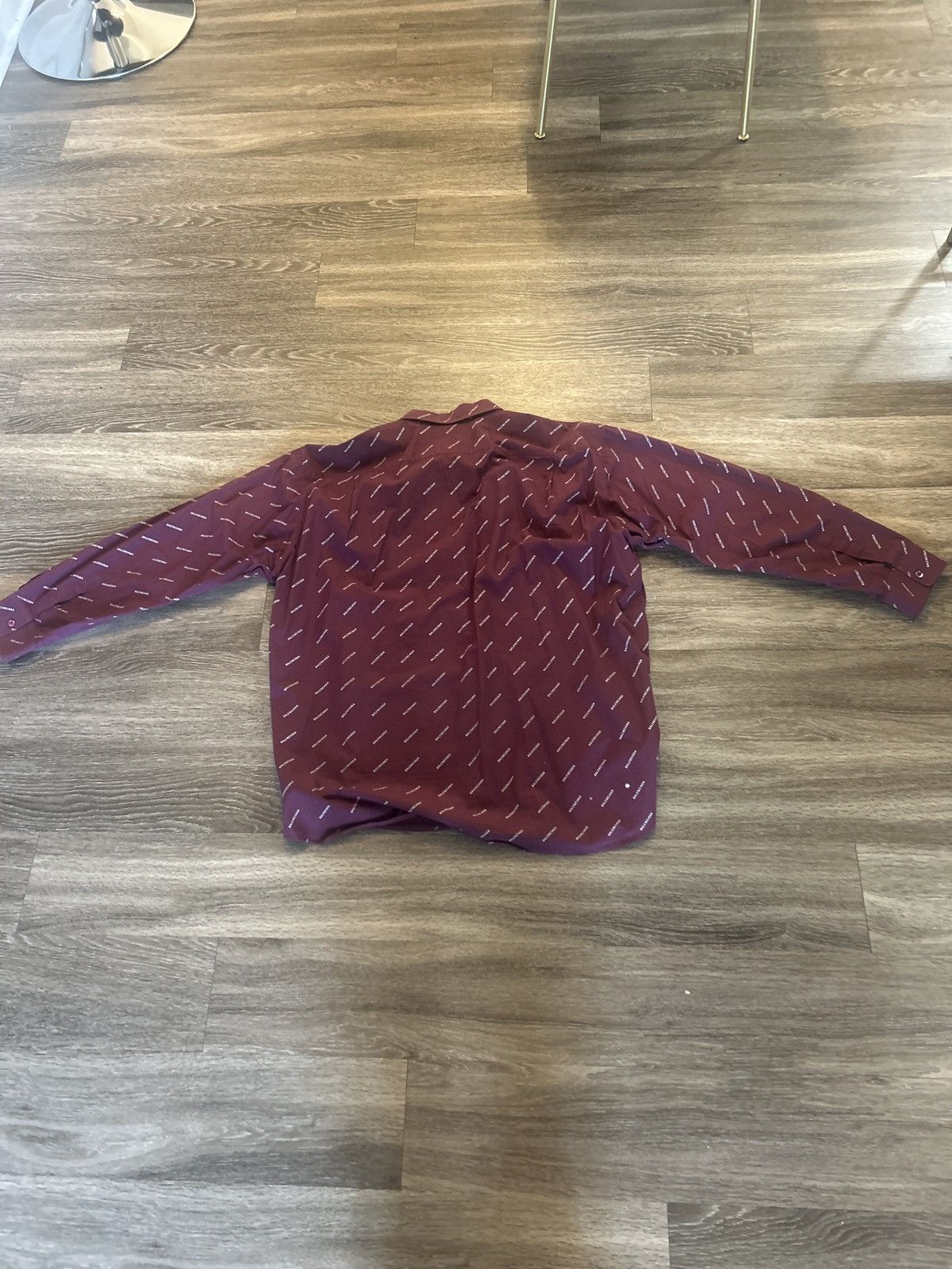 Balenciaga Balenciaga All-Over Logo Button-Up Shirt (Burgundy) Size US XXL / EU 58 / 5 - 4 Thumbnail
