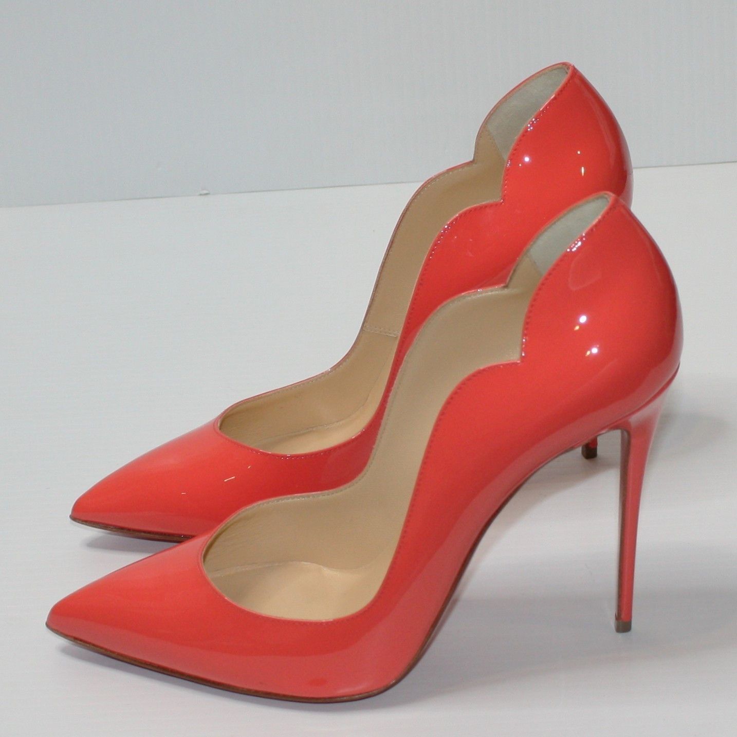 Christian Louboutin Hot Chick 100 Scallop Pump Shoes size EU 41.5 / US 11.5 NEW Size US 11.5 / IT 41.5 - 4 Thumbnail