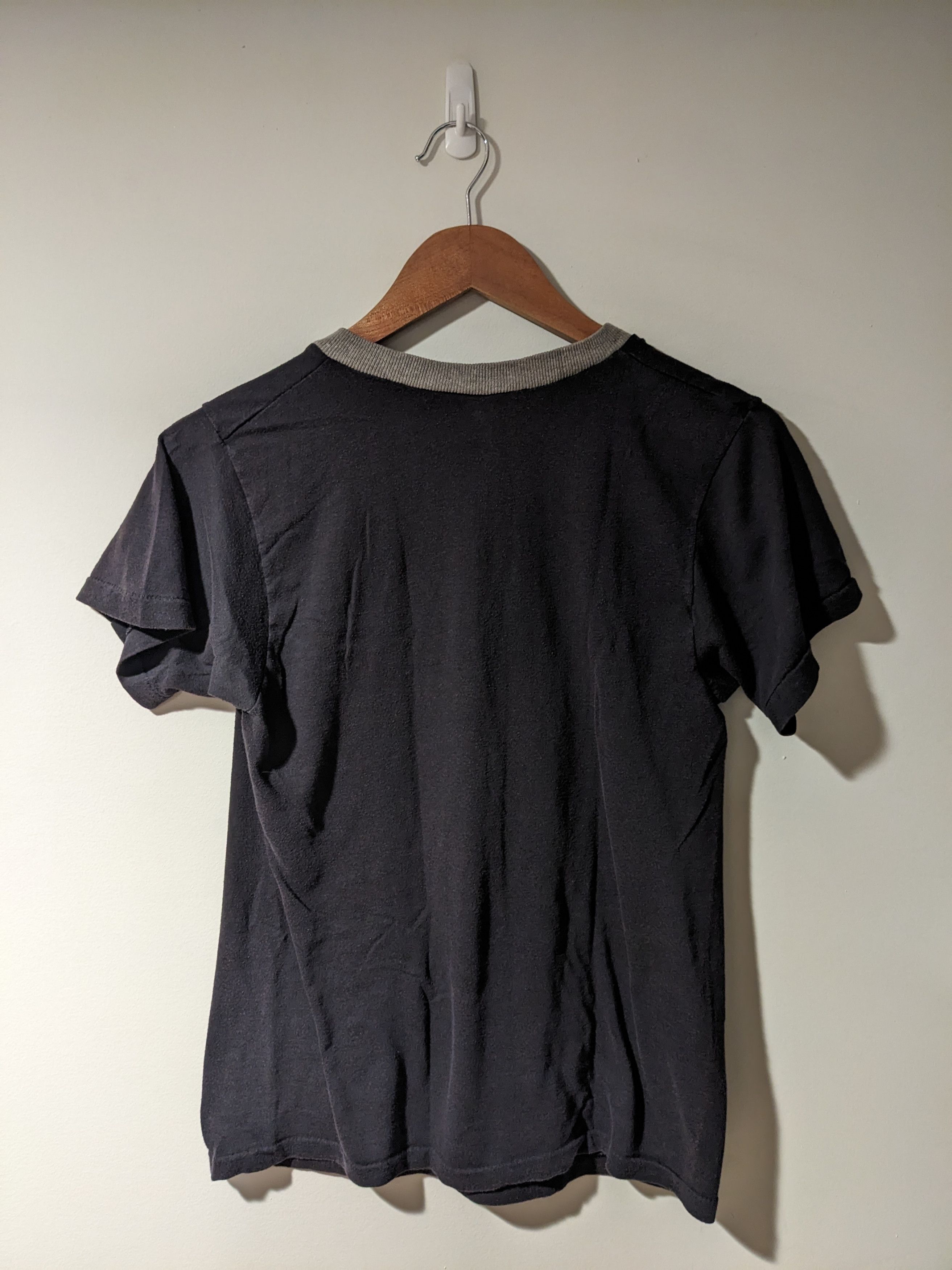 Band Tees × Vintage Vintage 1980s Genesis Tour Seconds Out Black Small T-Shirt Size US S / EU 44-46 / 1 - 5 Thumbnail