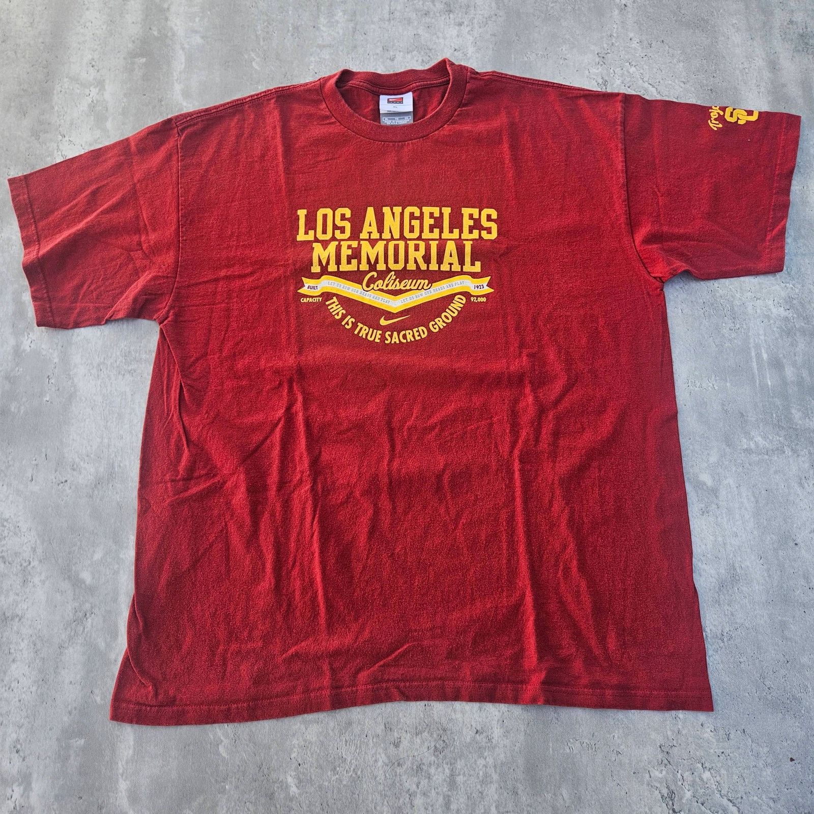 Nike Vintage Nike Teams USC T-Shirt Size Men's XL Red Size US XL / EU 56 / 4 - 1 Thumbnail